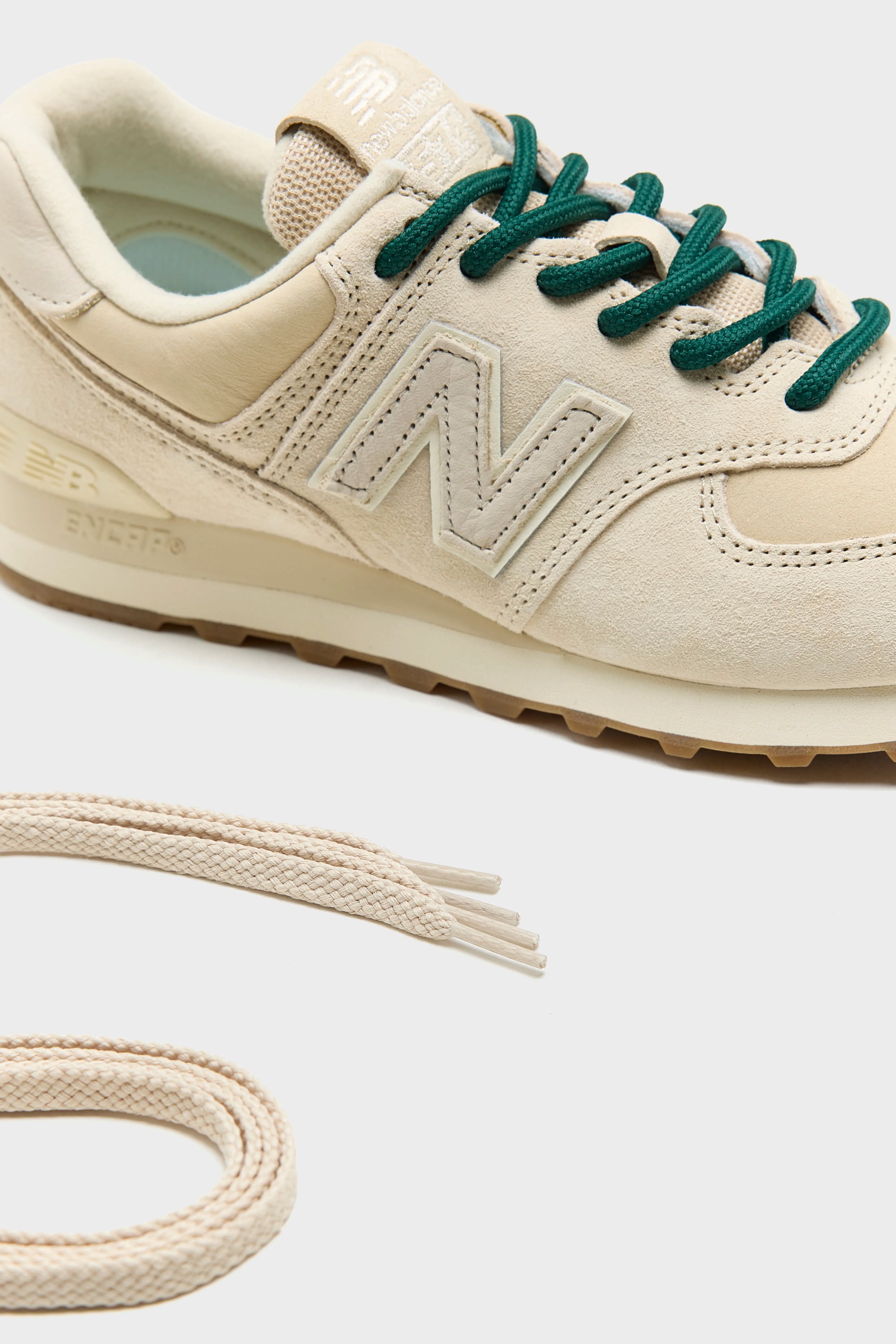 574 pour Femme  (261 / W / BEIGE)
