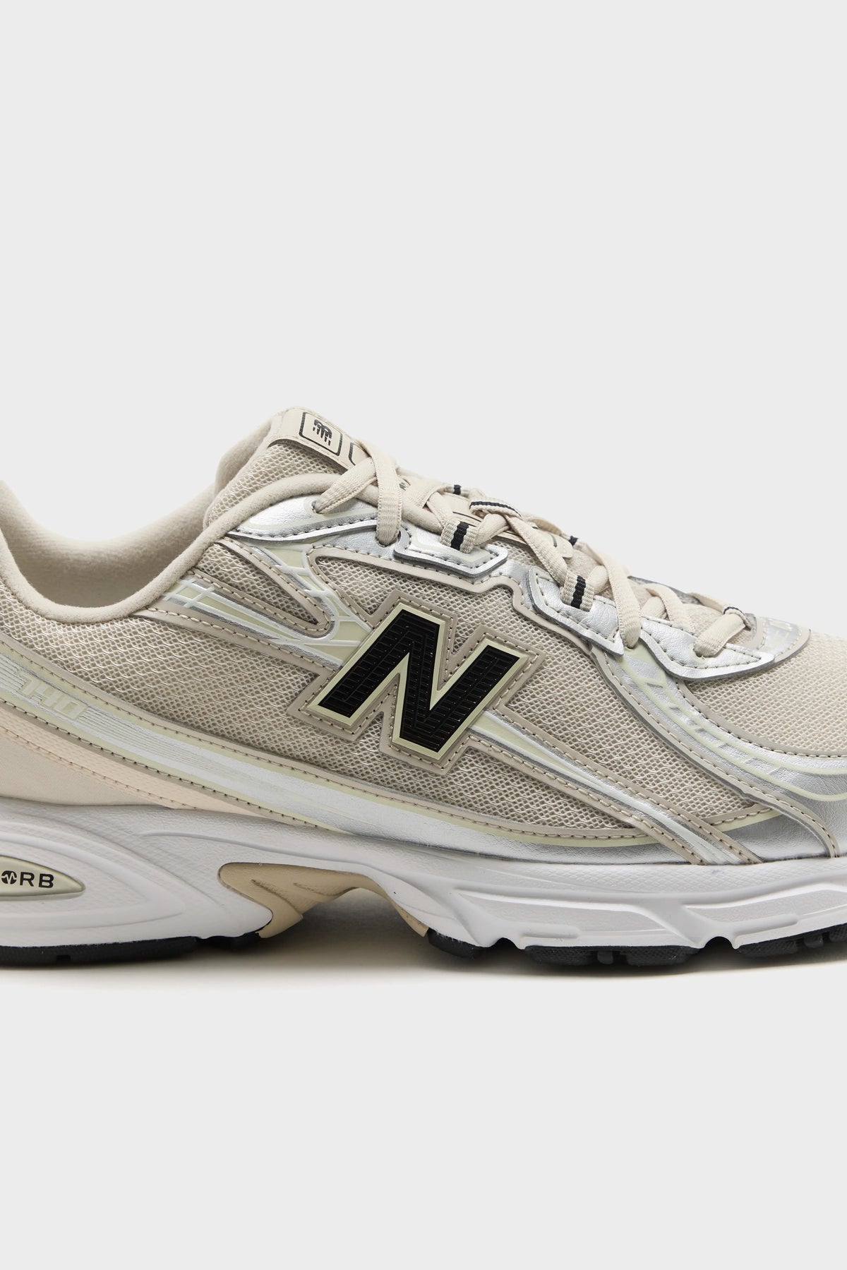 740 for Men  (262 / M / OFF WHITE)