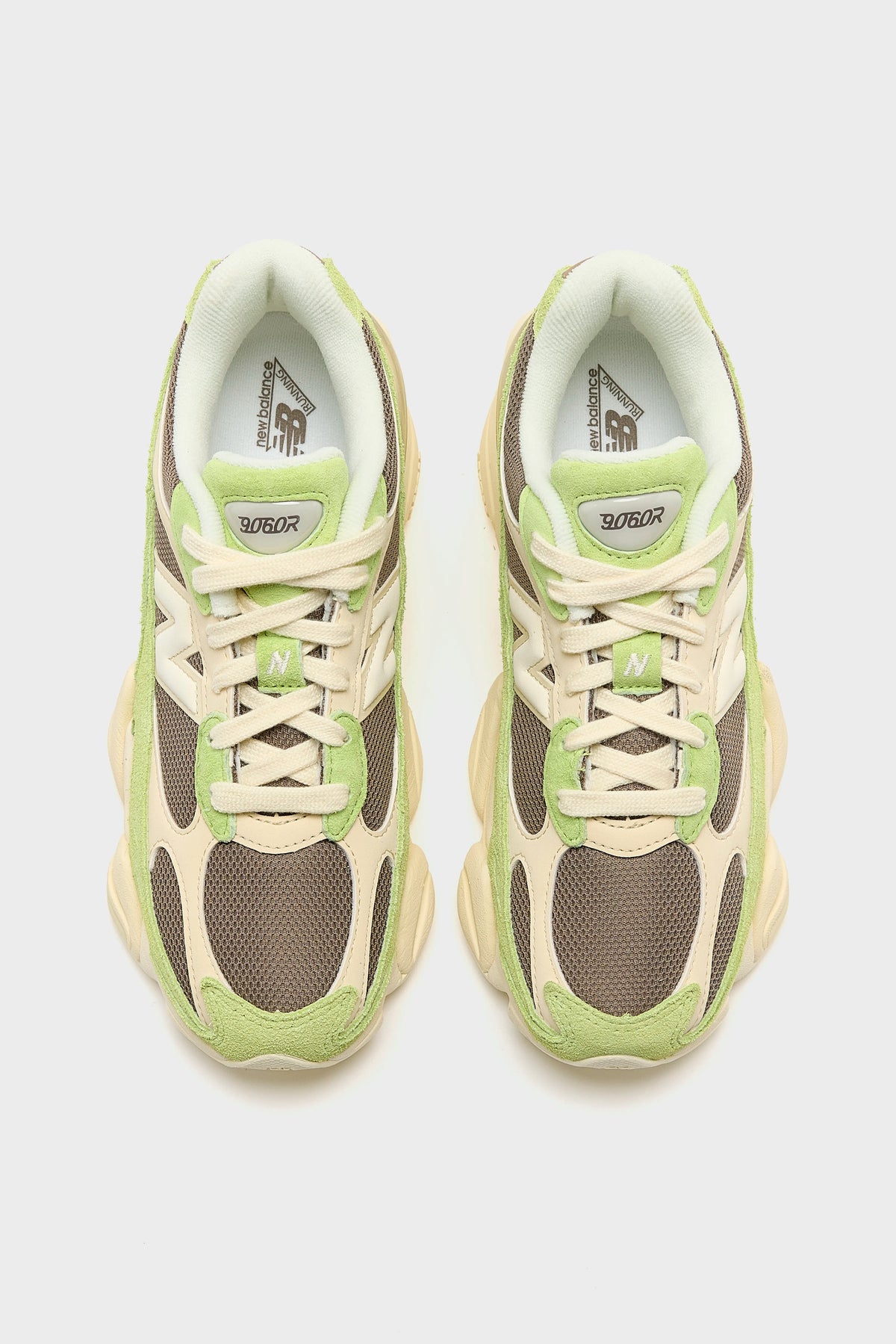 9060 pour Femme (262 / W / GREEN)