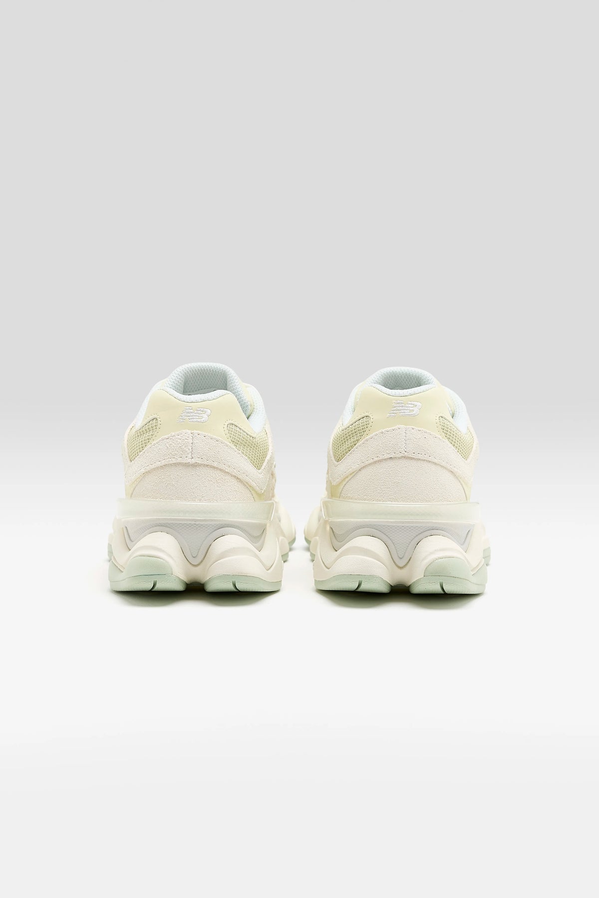 9060 for Women (262 / W / BEIGE)