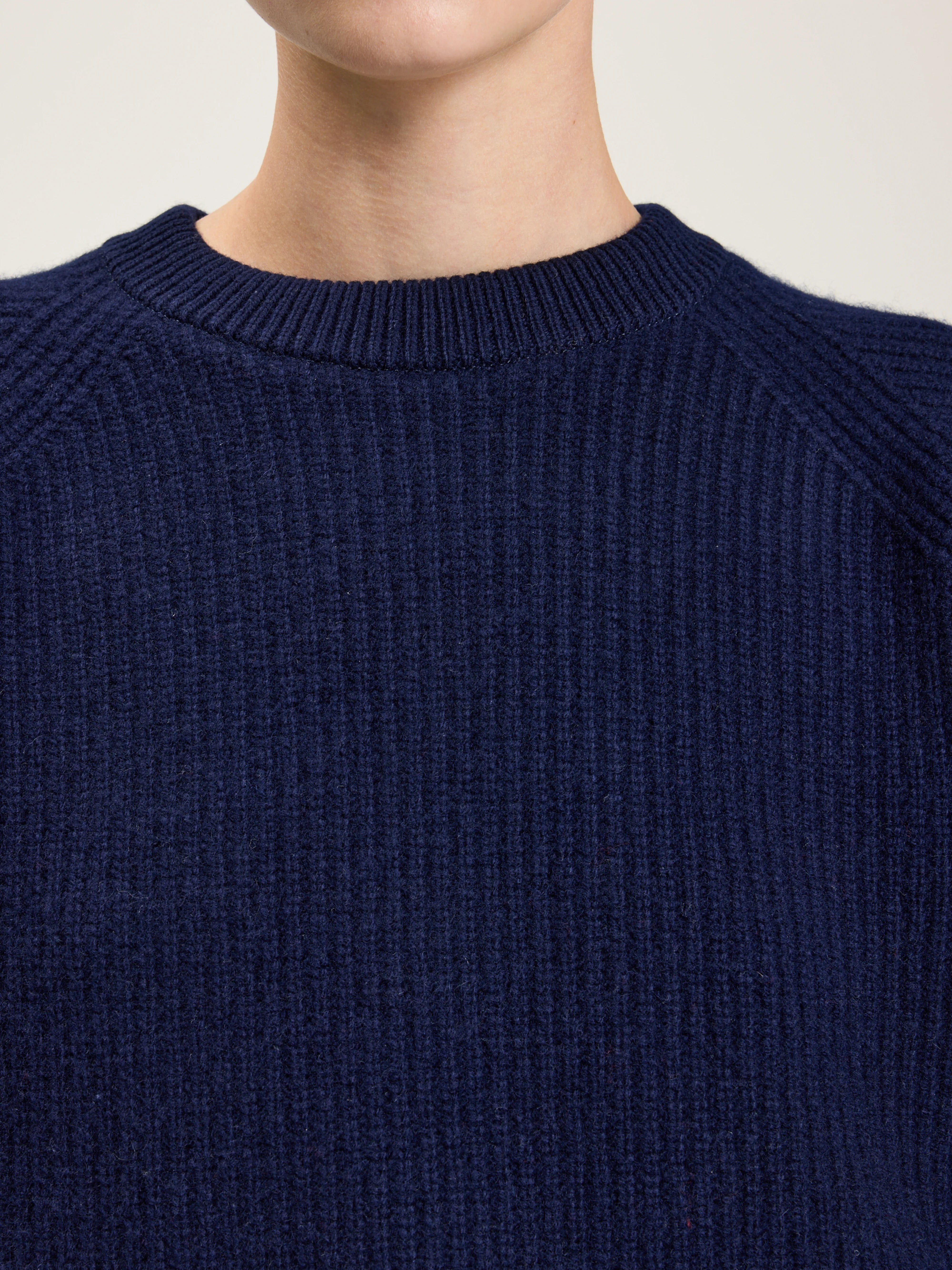 Pull à Coll Rond Highland (242 / W / NAVY)