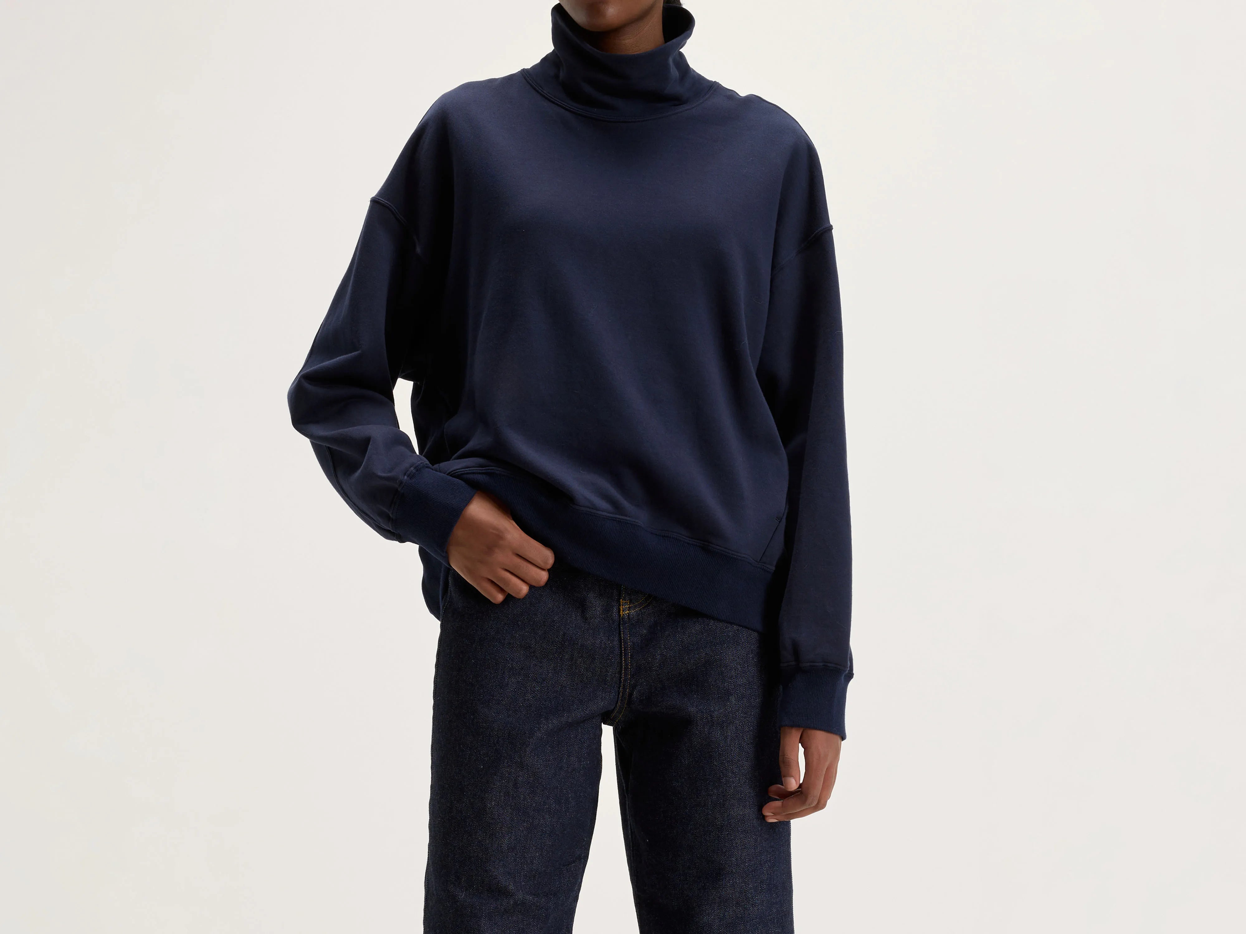 Tune French Terry Sweatshirt (242 / W / NAVY)