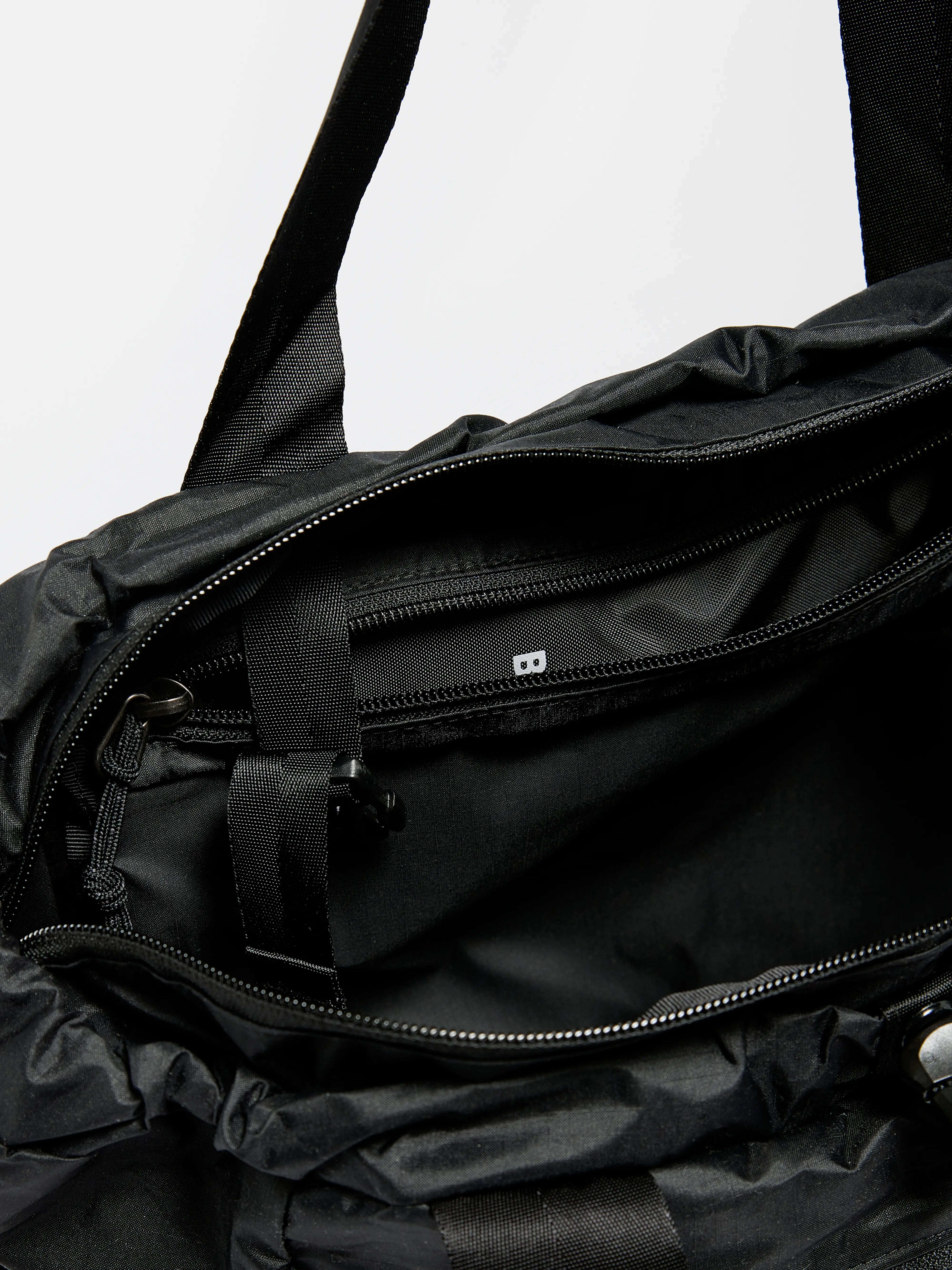 Sac à dos Ultralight Black Hole (242 / W / BLACK)