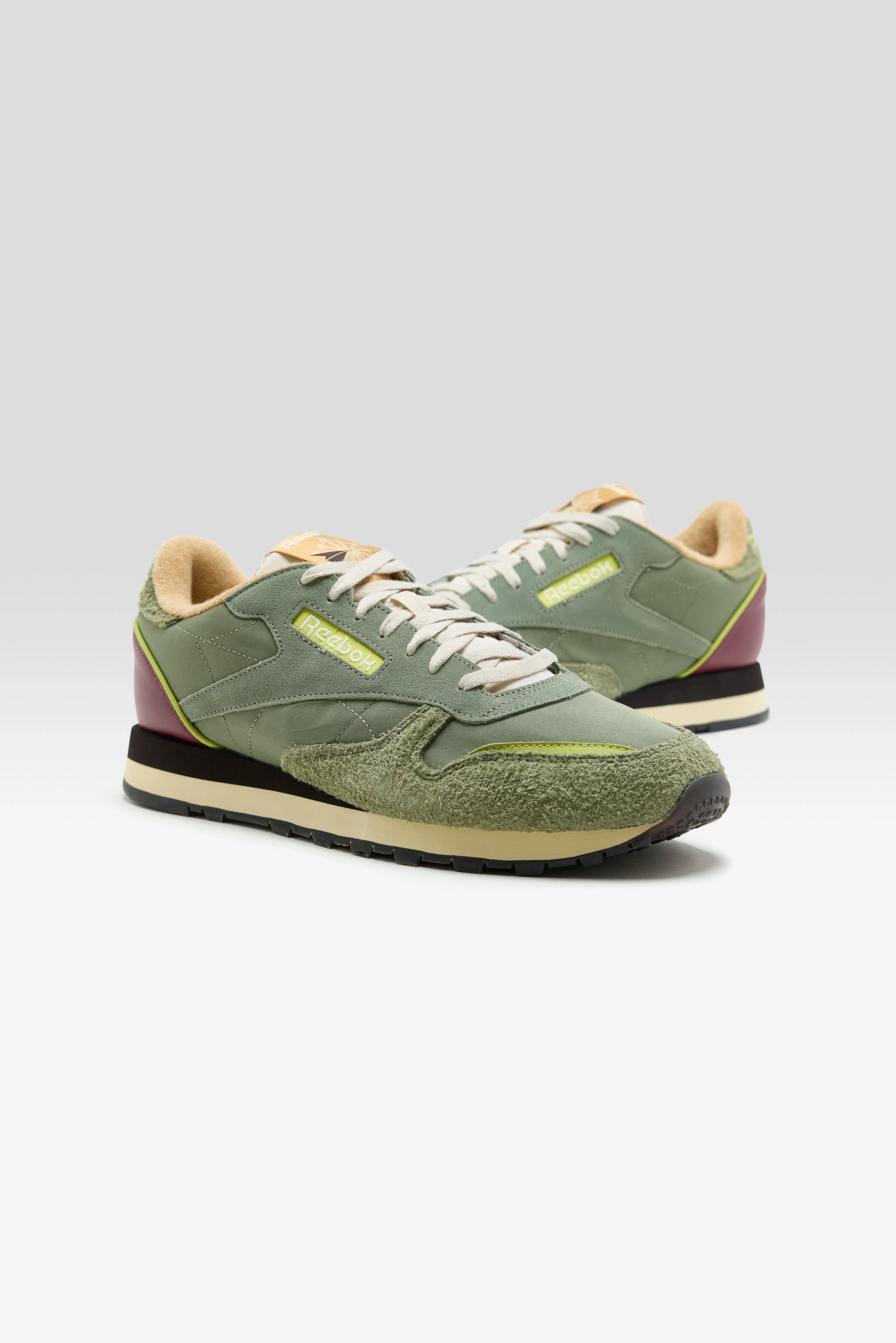 Classic Leather Premium for Men  (252 / M / GREEN)