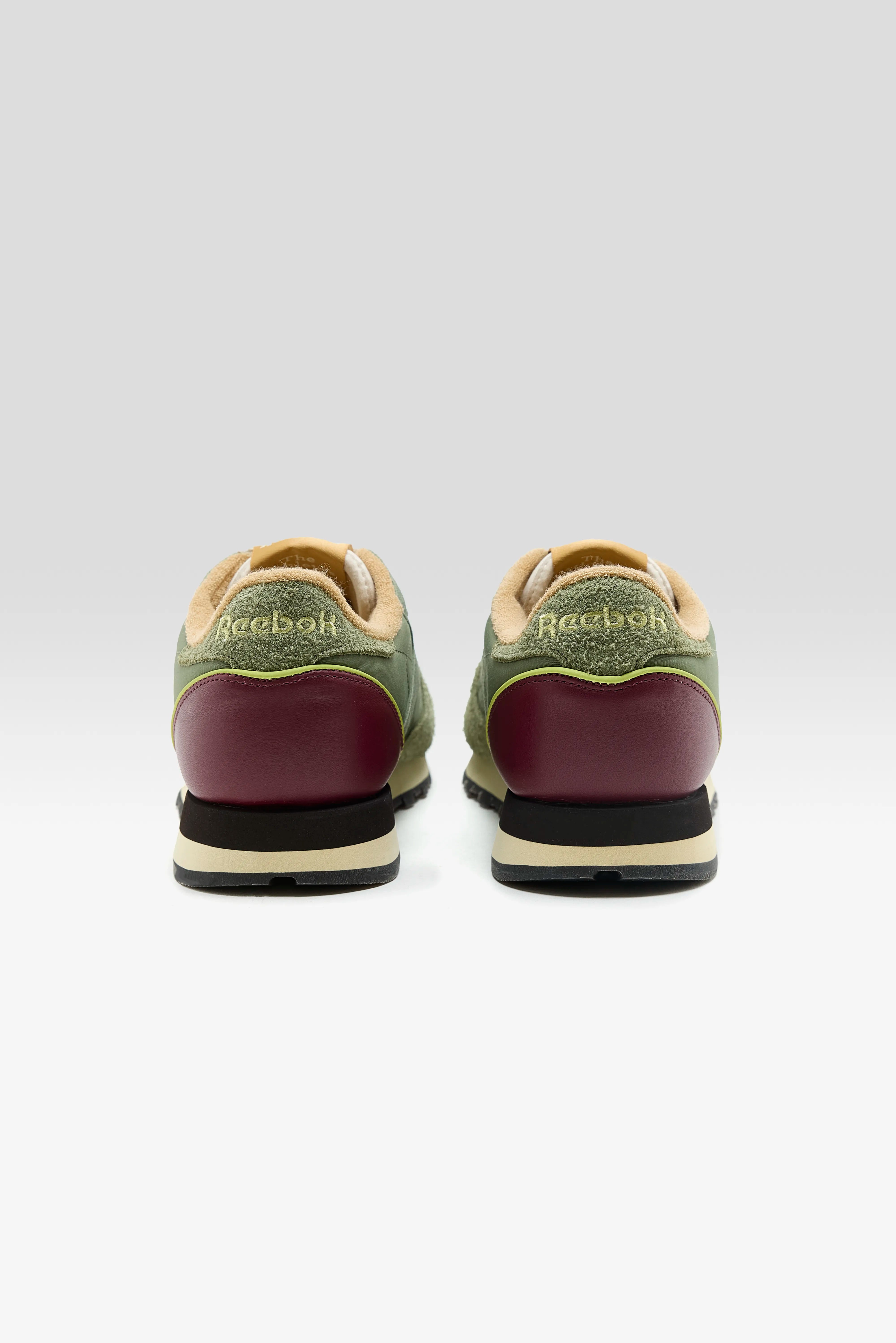 Classic Leather Premium for Men  (252 / M / GREEN)