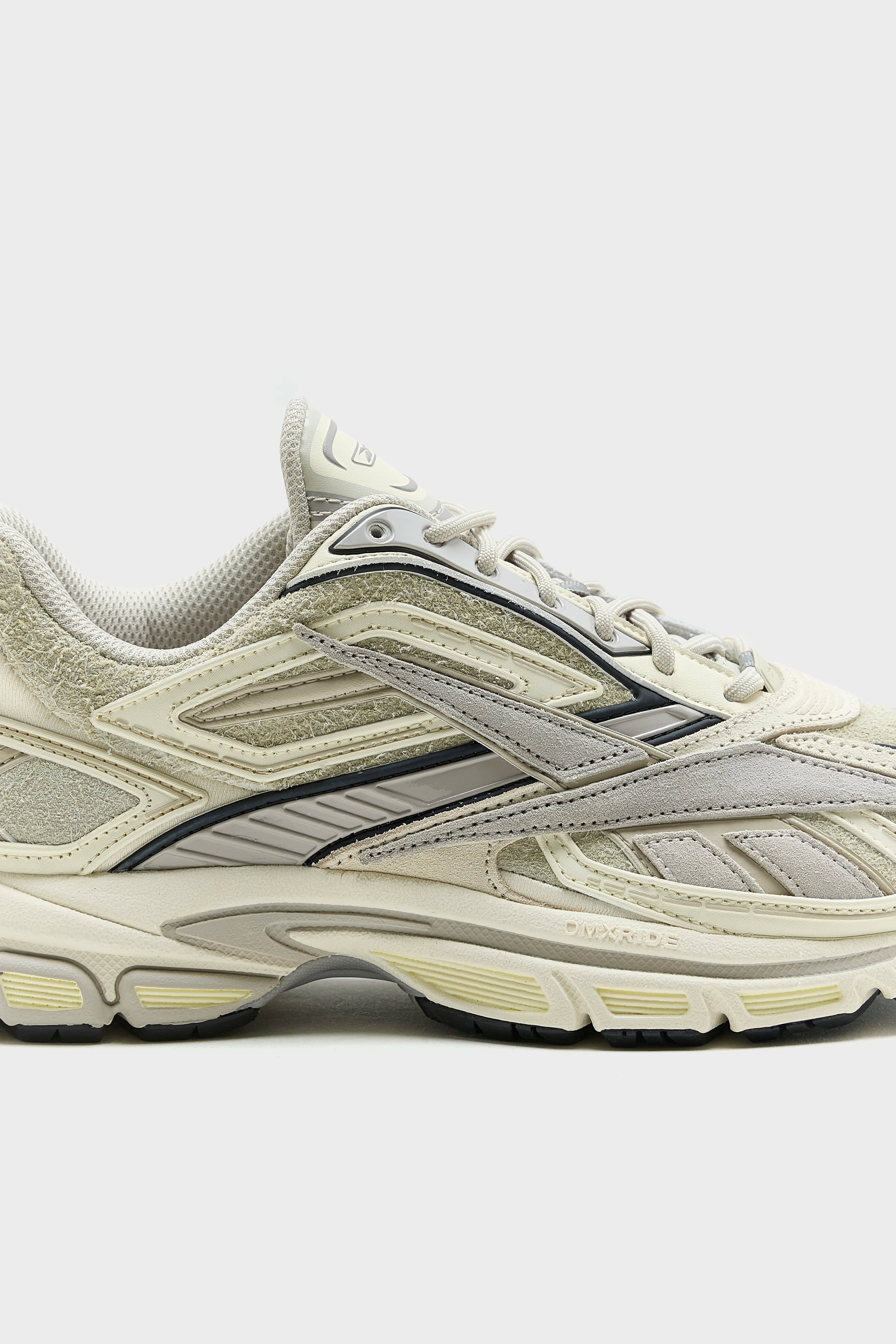 Premier Road Ultra pour femmes (252 / W / GREY)