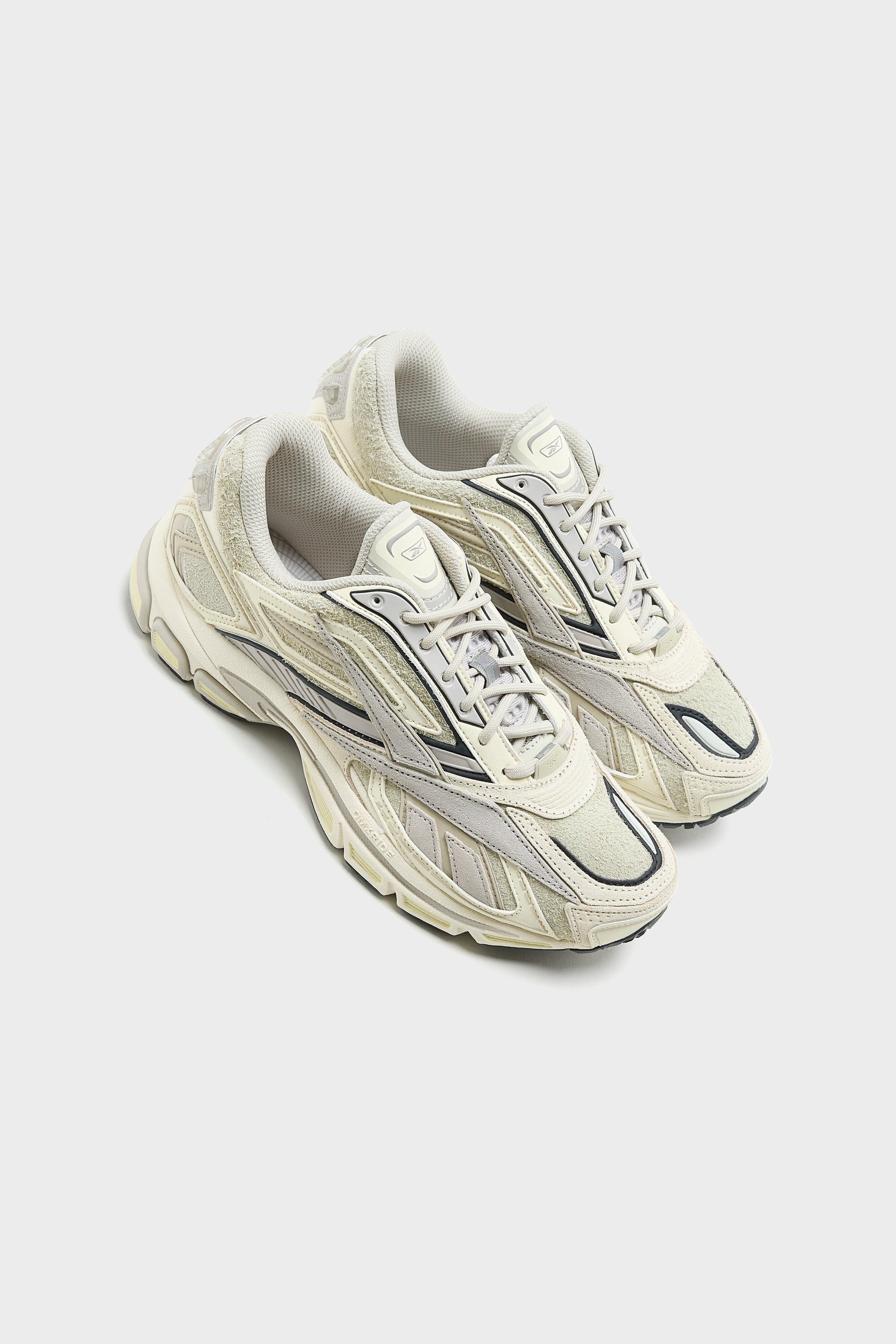 Premier Road Ultra pour femmes (252 / W / GREY)