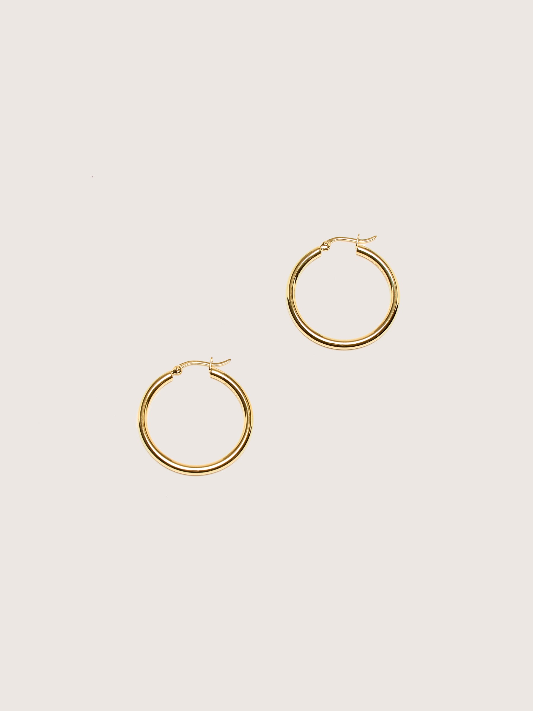 Oda Large Gold Hoop Earrings (242 / W / GOLD)