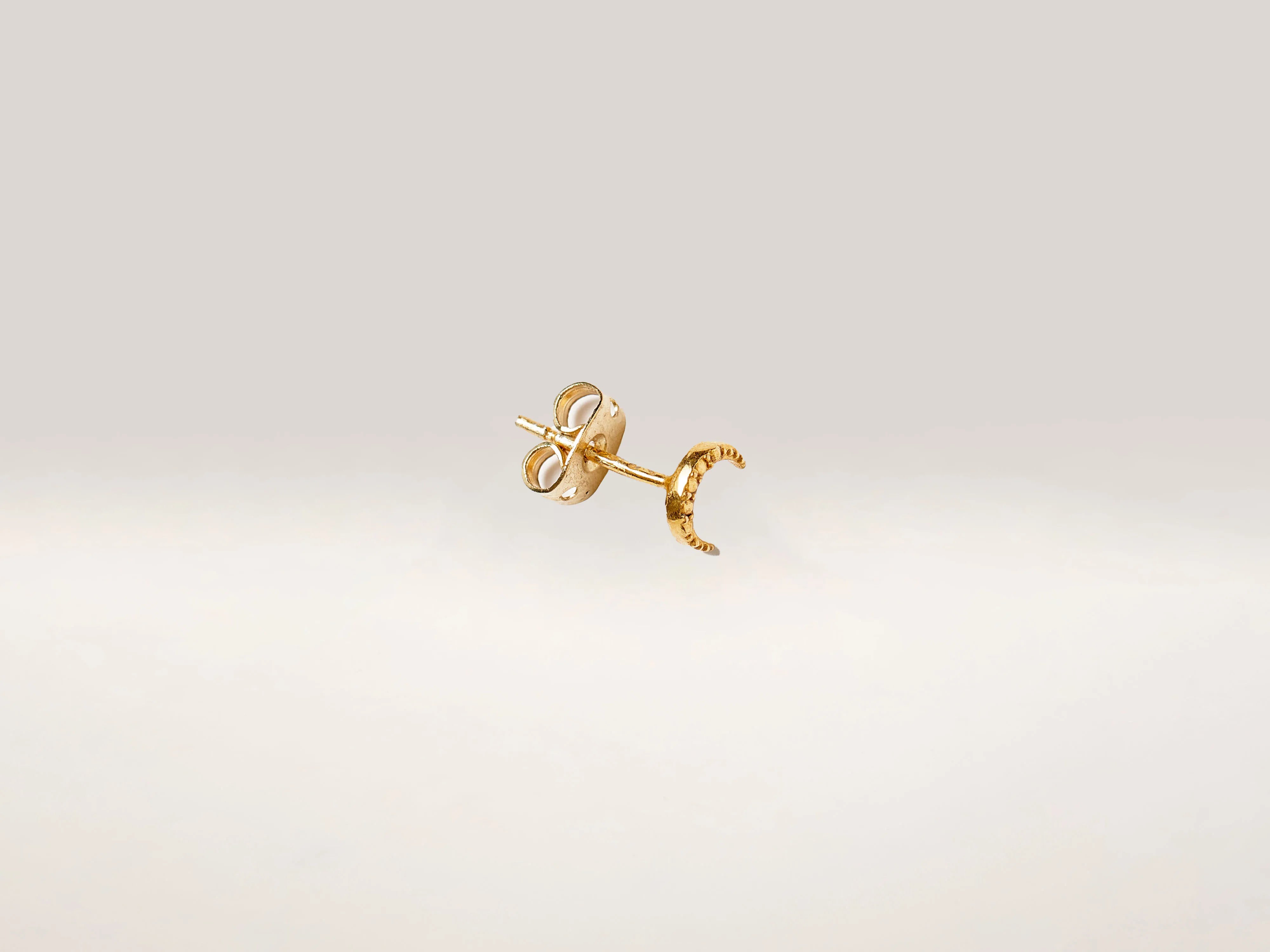 Boucle d'oreille Stud Moon (242 / W / GOLD)