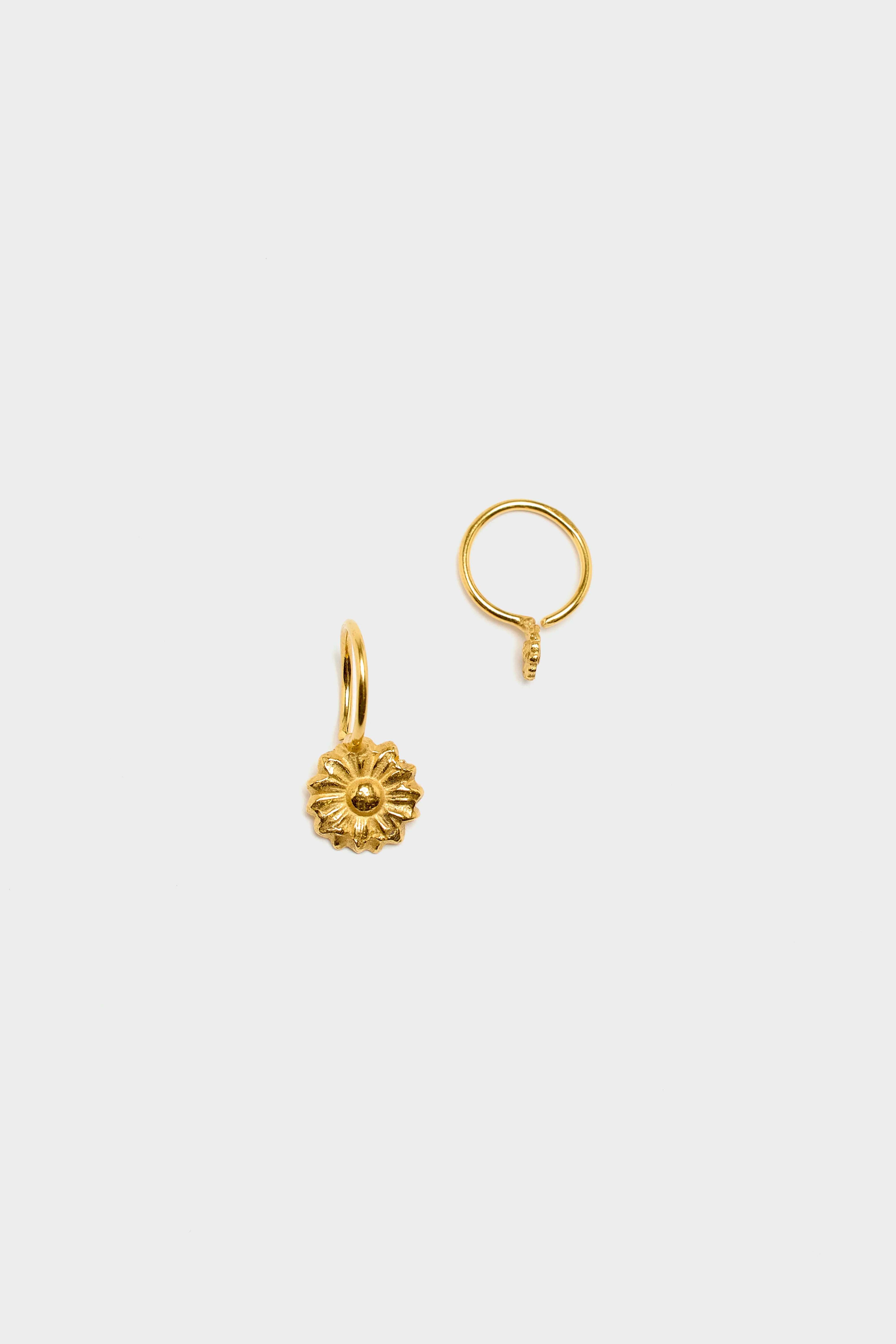 Asymmetric Flower Earrings For Women | Bellerose