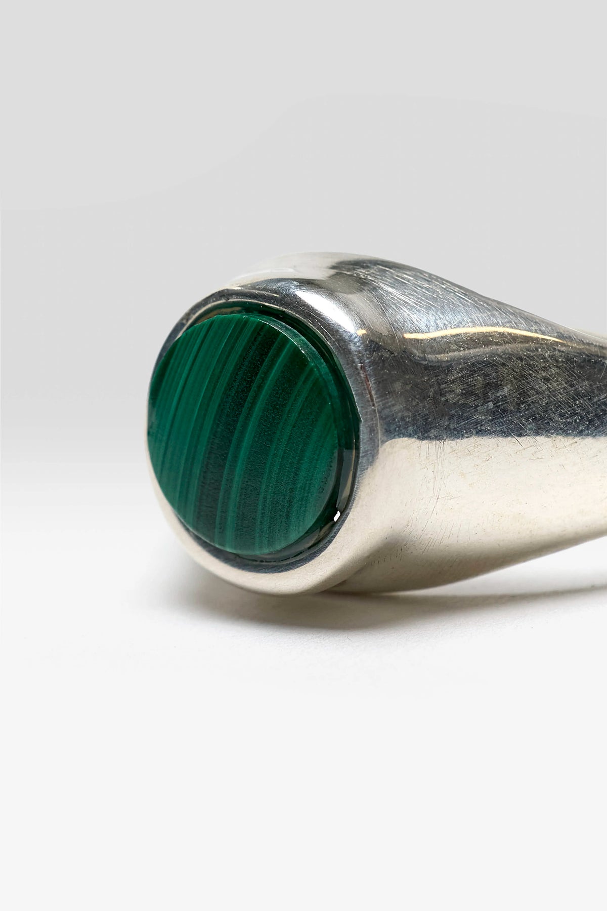 Cesare Signet Ring (262 / U / MALACHITE)