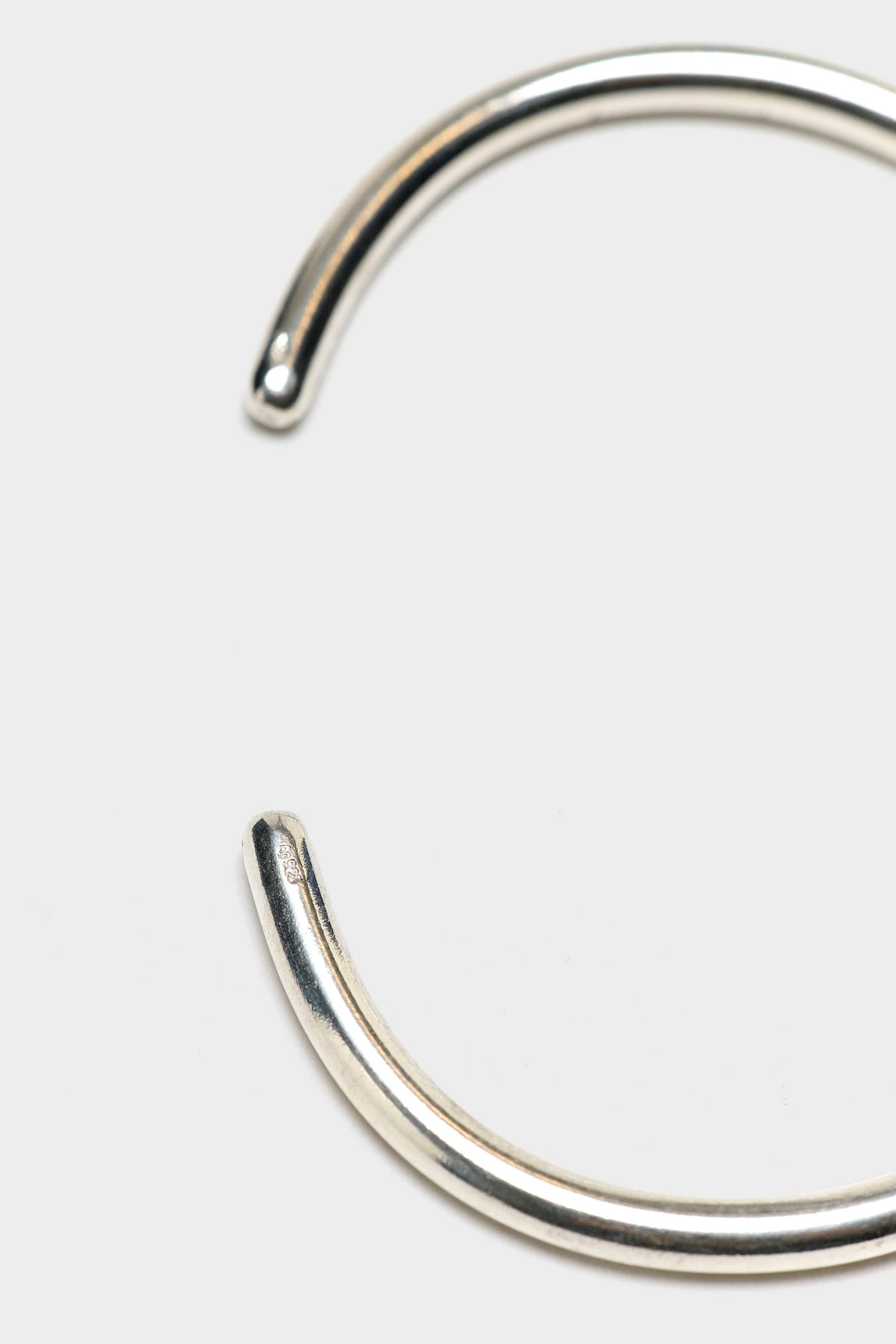 Round Bangle Bracelet (262 / U / SILVER)