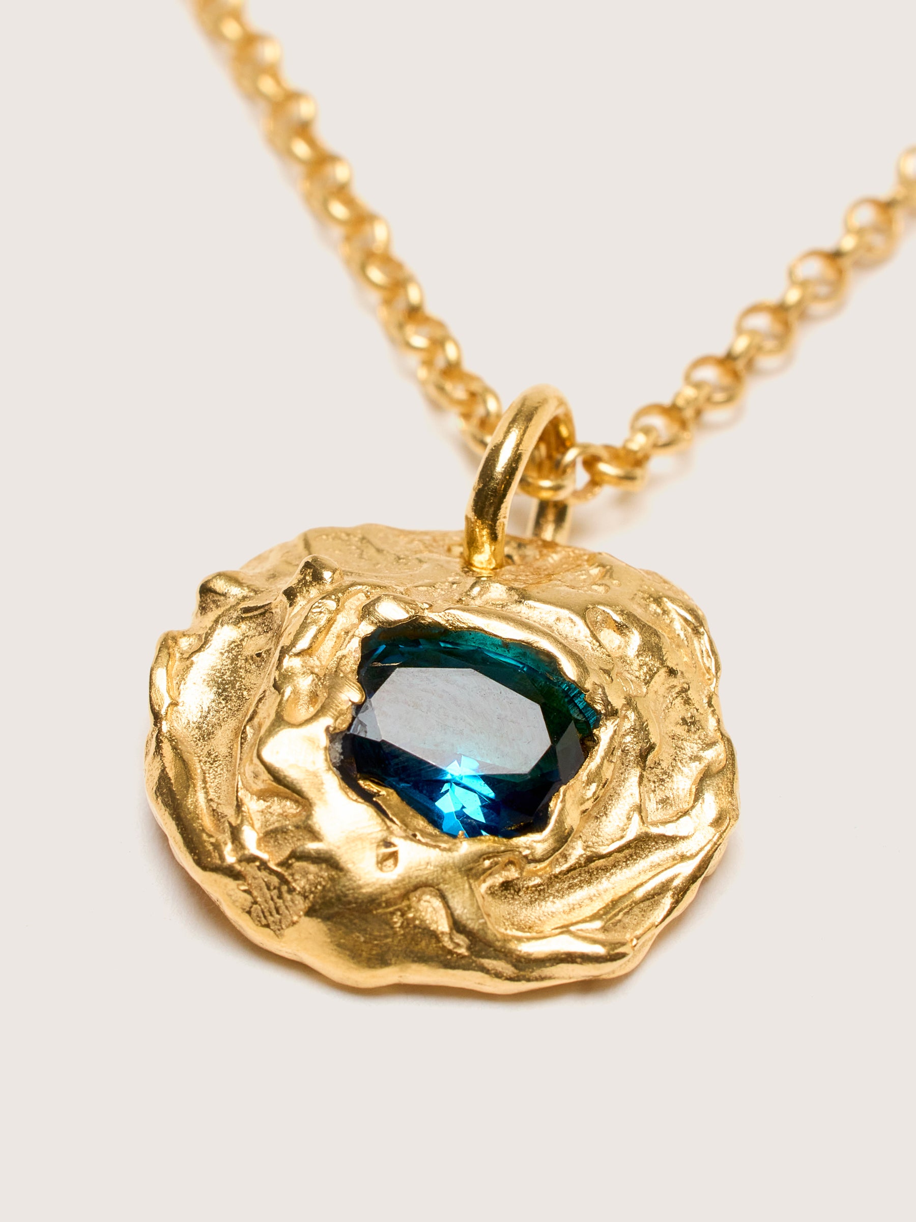 Illetes Gold Necklace (242 / W / GOLD)