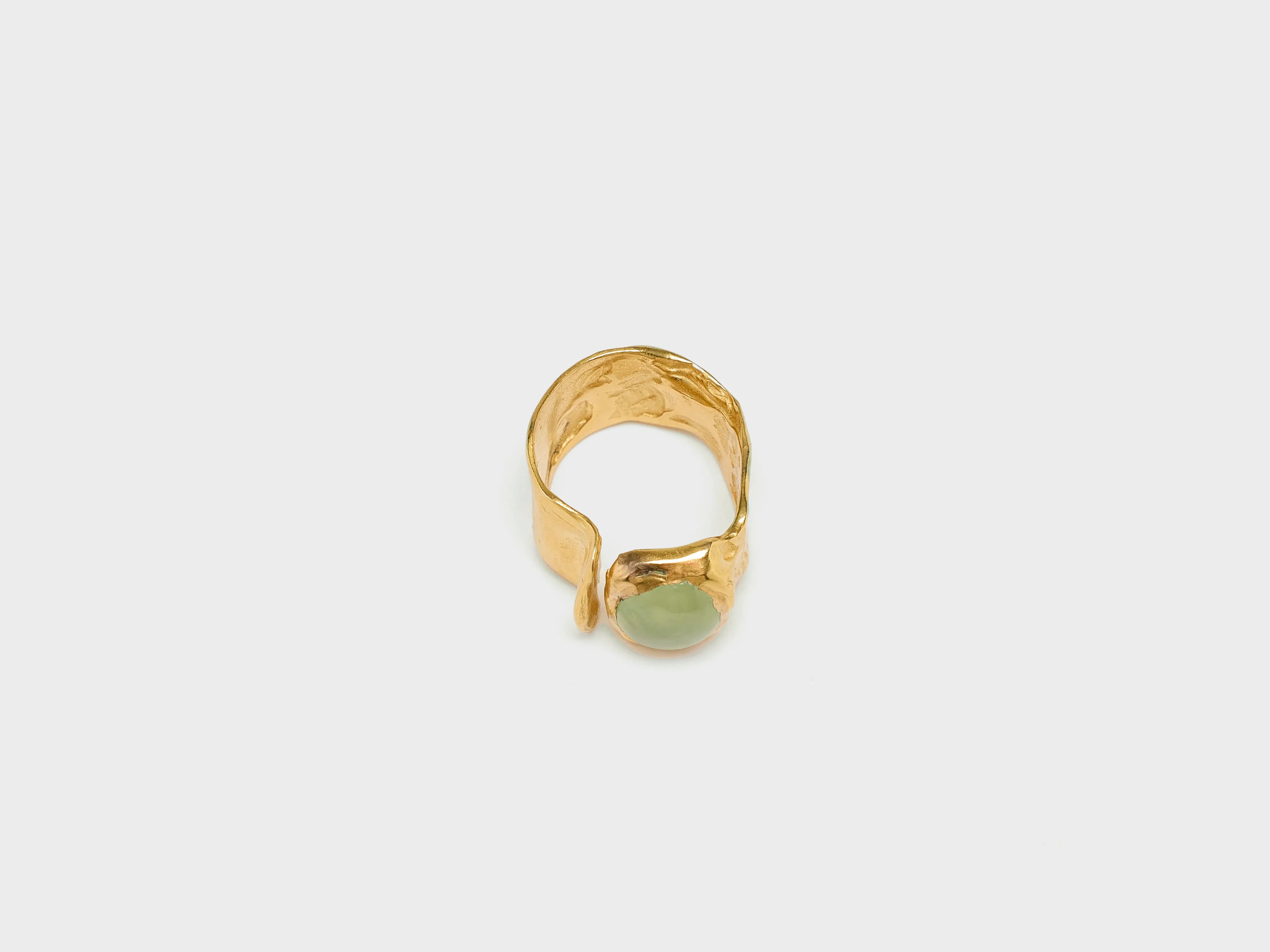 Uva Ring  (251 / W / GOLD)