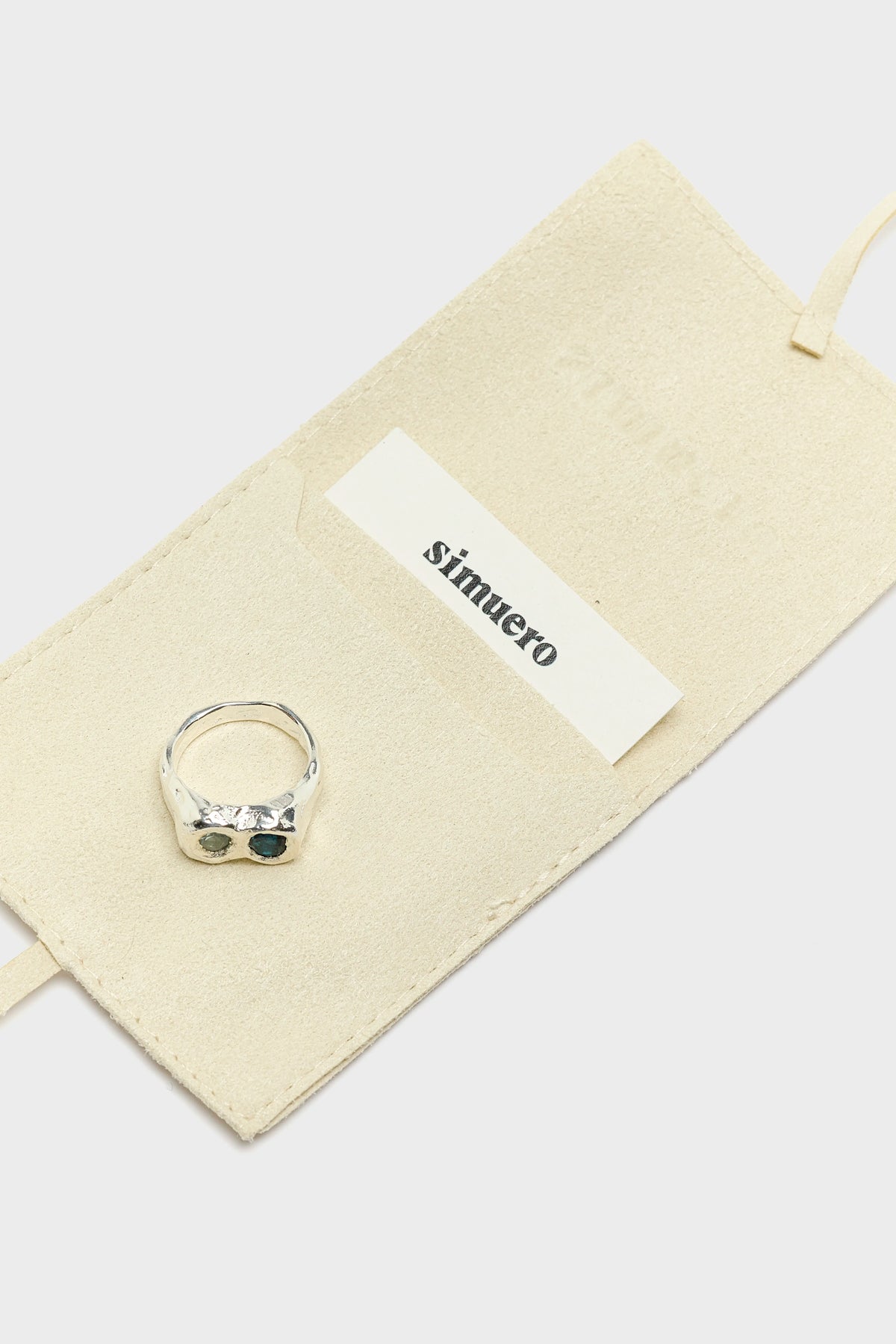 Buzo Topaas Ring (262 / W / SILVER)