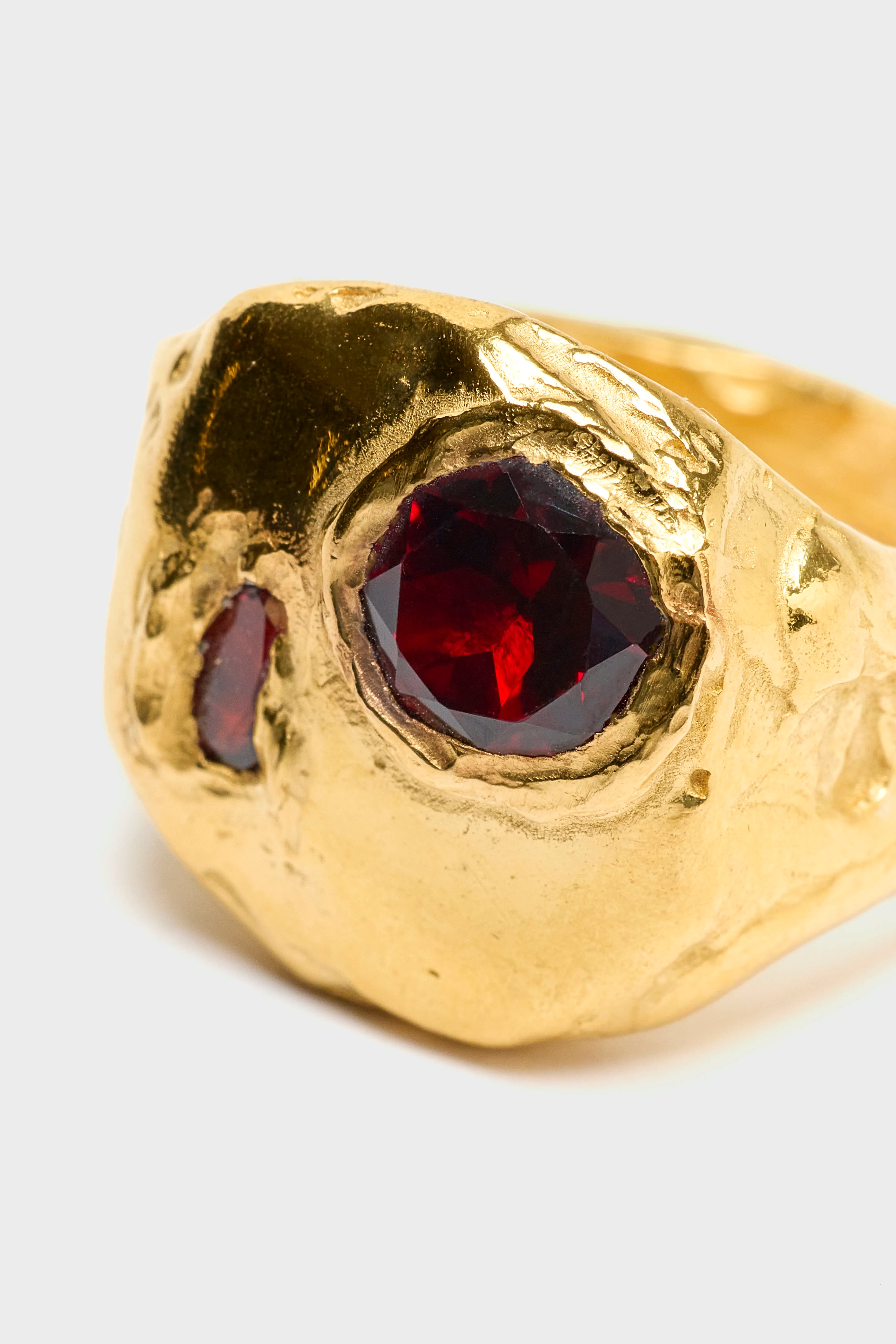 Coco Red Granaat Ring (262 / W / GOLD)