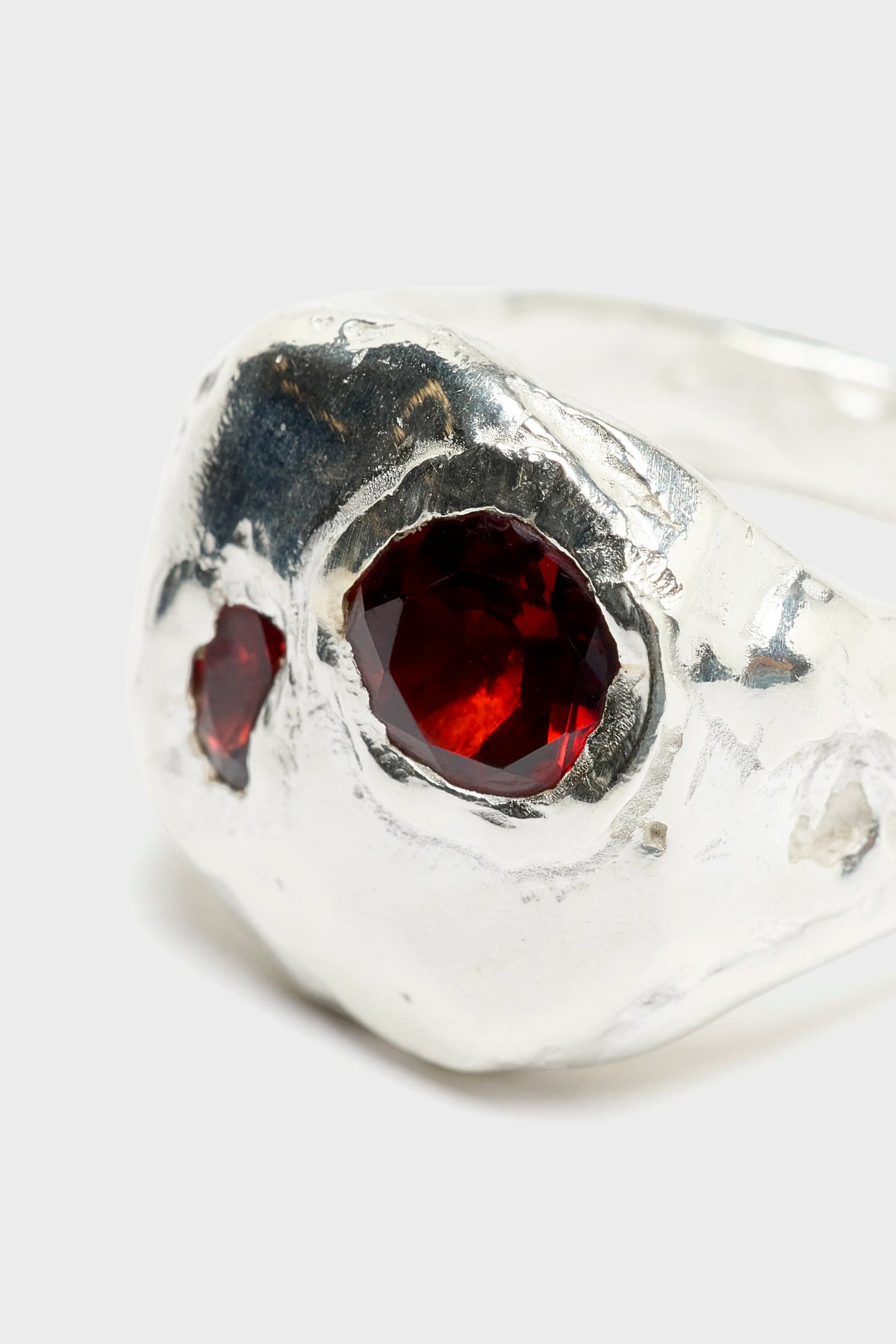 Coco Red Granaat Ring (262 / W / SILVER)