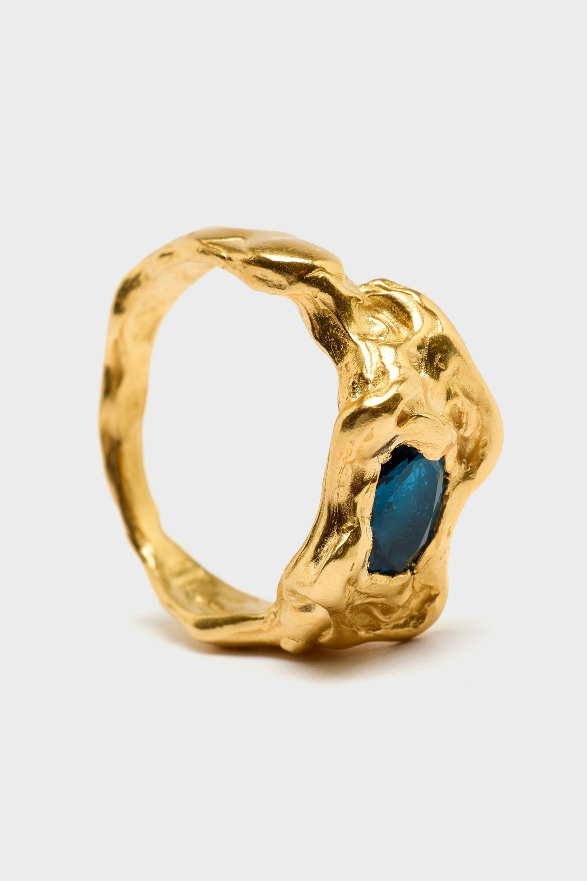 Ola Blue Topaas Ring (262 / W / GOLD)