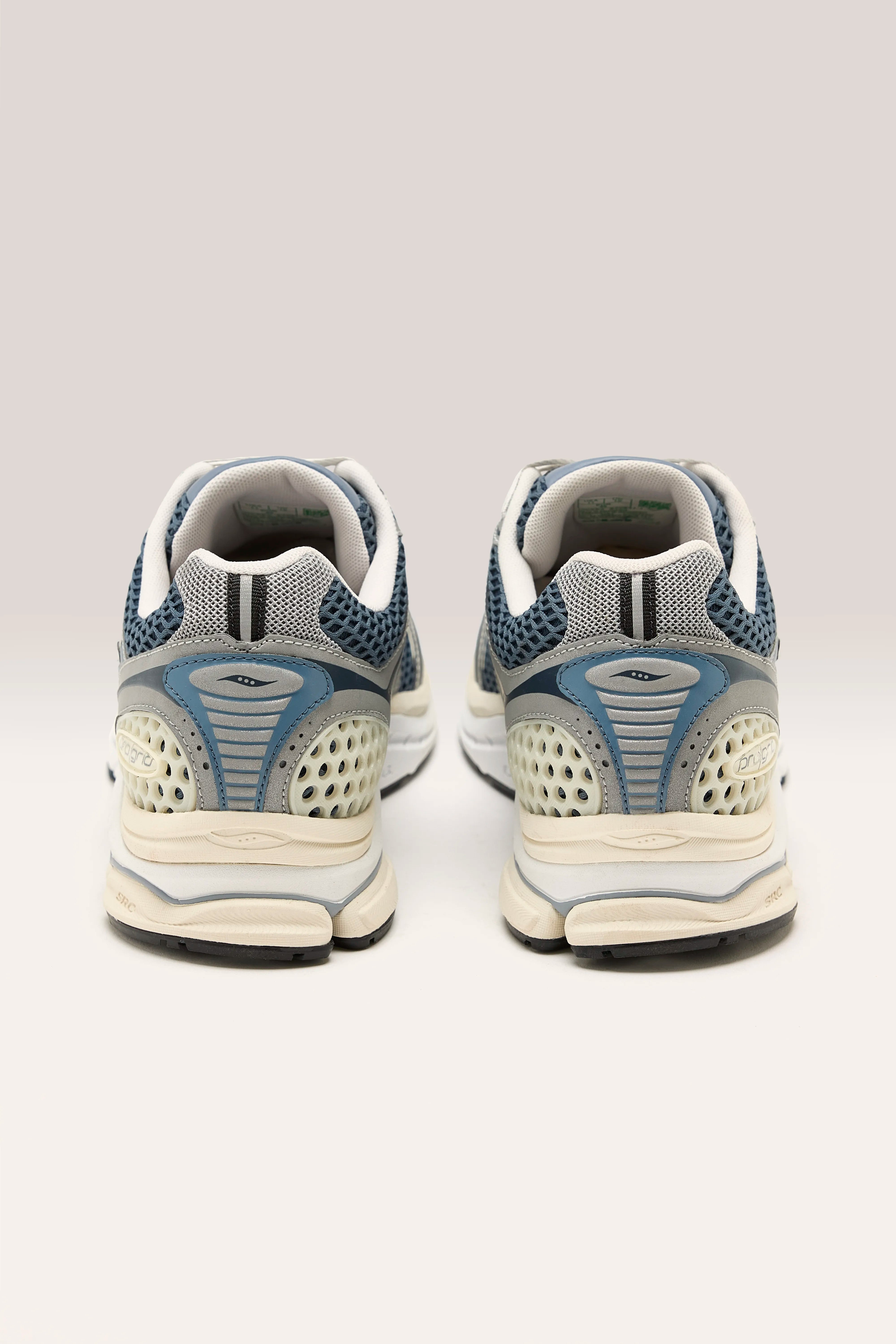 Saucony triumph 4 womens silver sales