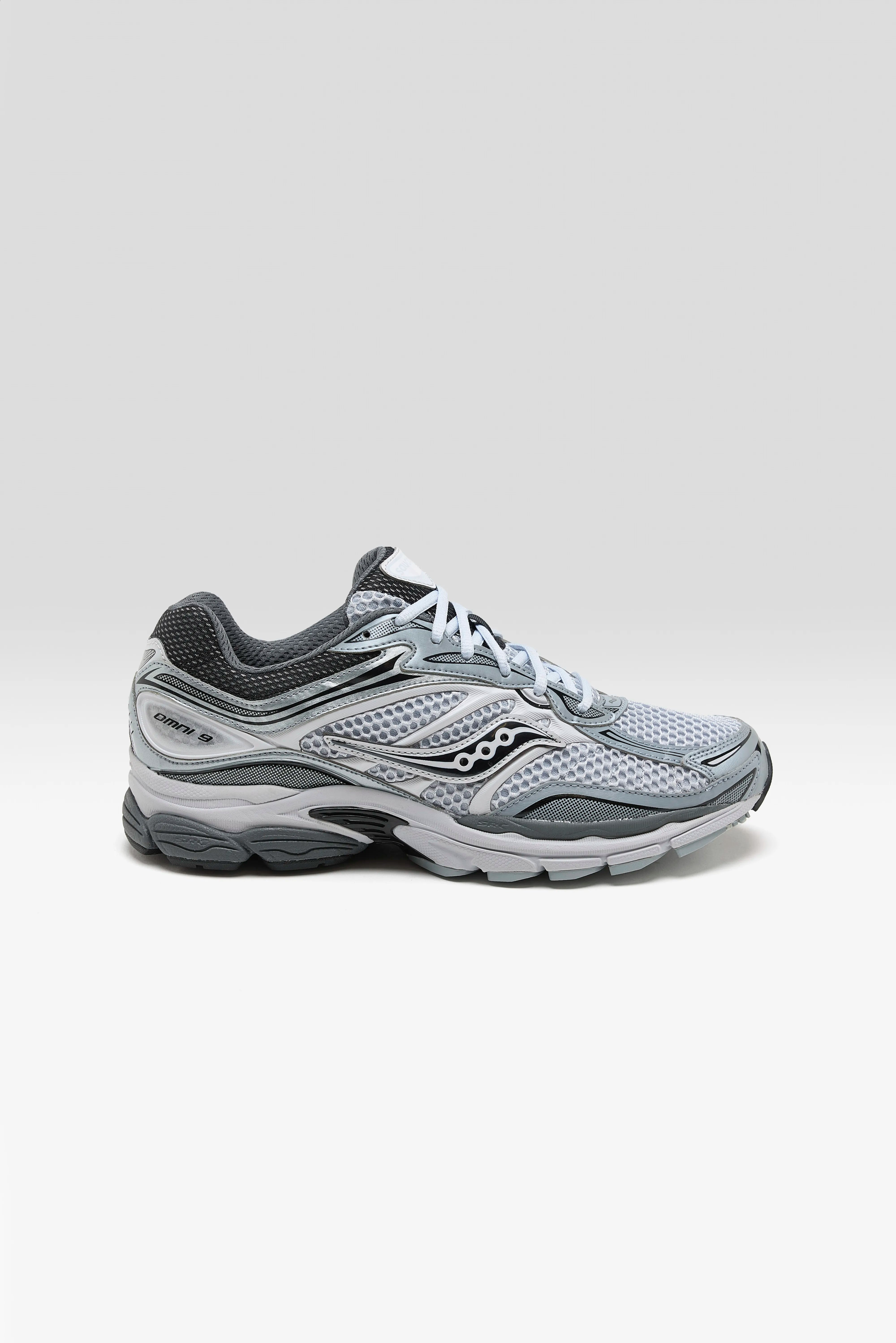 ProGrid Omni 9 for Men  (251 / M / GREY)