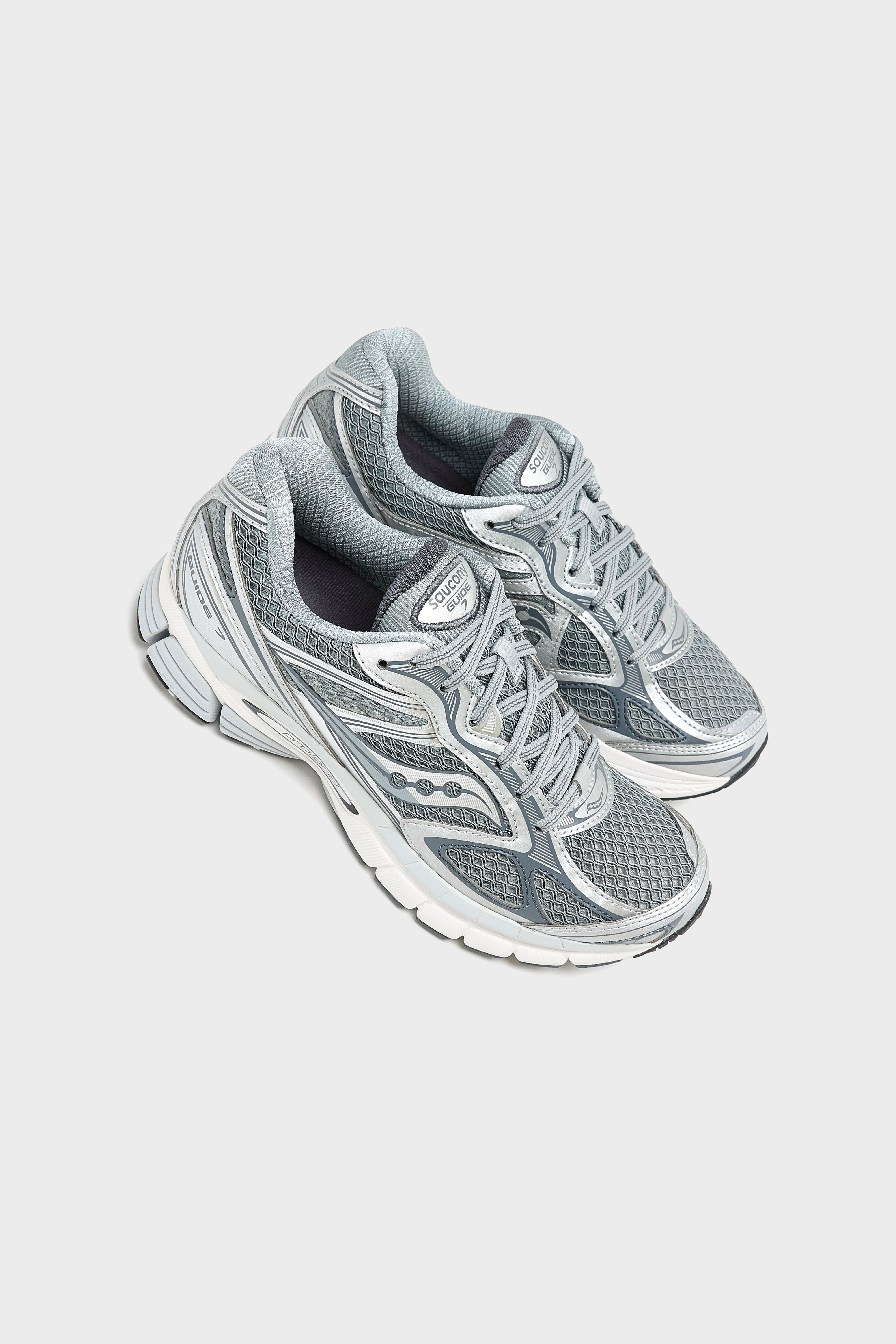Progrid Guide 7 for Women  (252 / W / SILVER)
