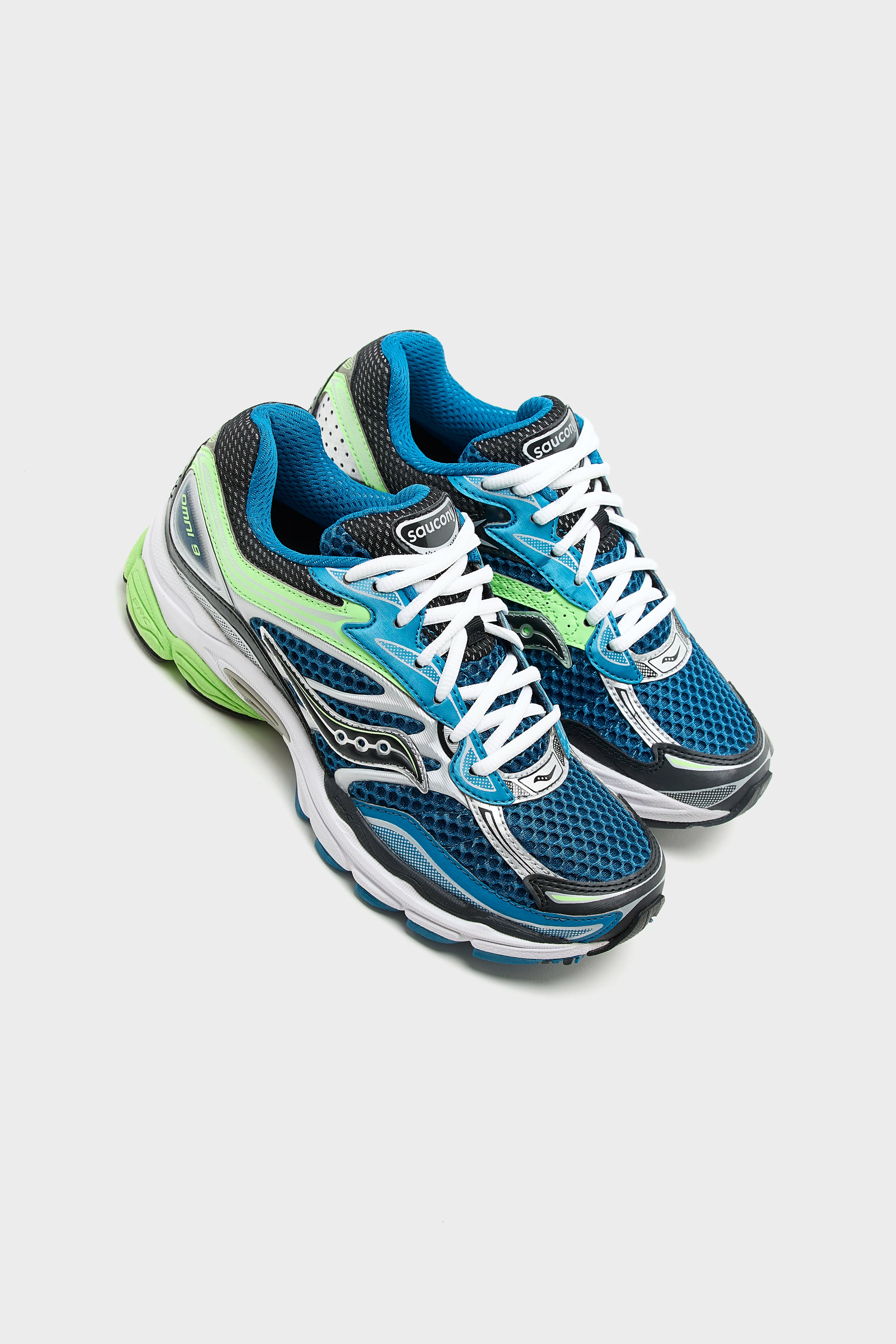 ProGrid Omni 9 for Women  (252 / W / BLUE)