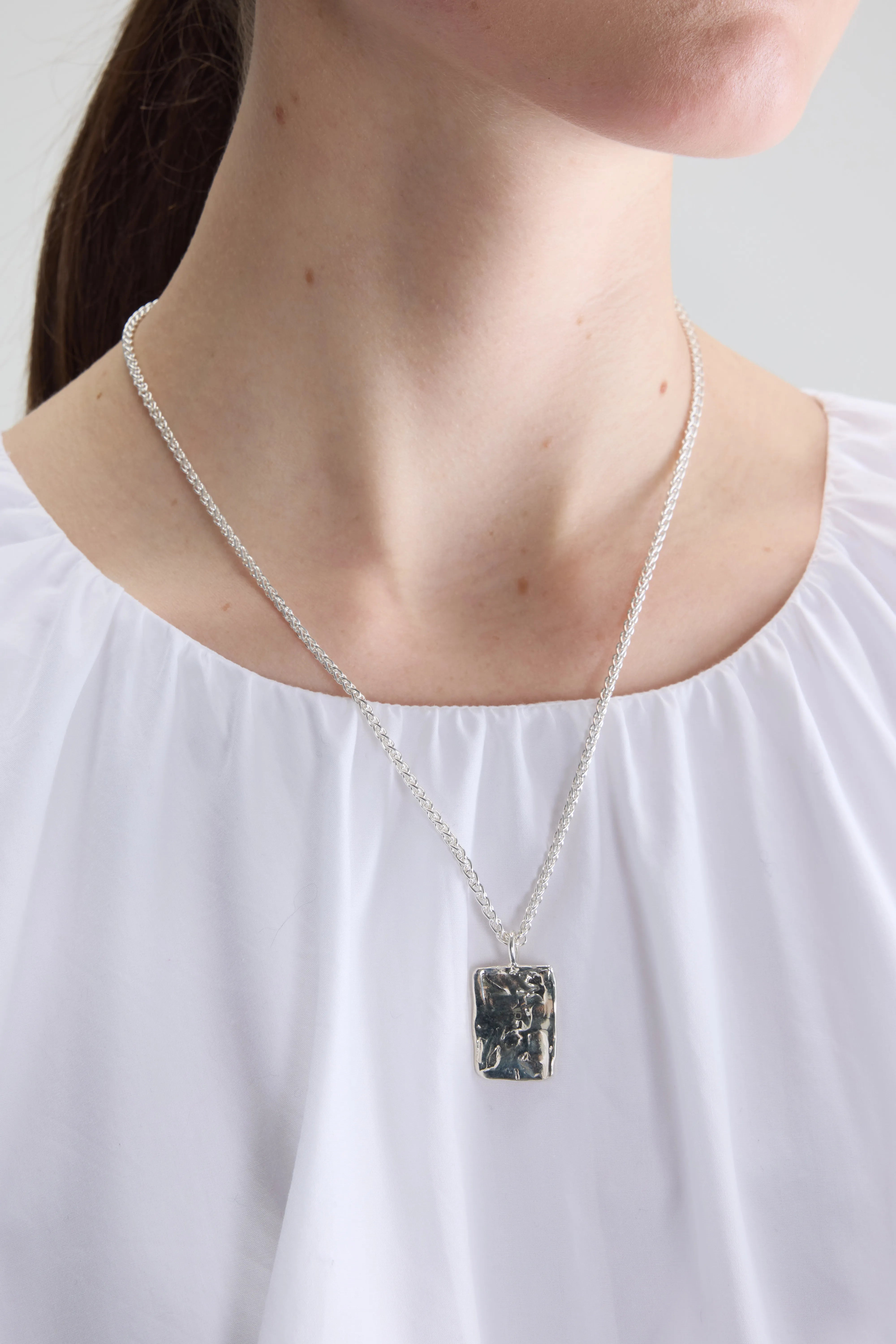 Luca Necklace  (261 / W / SILVER)