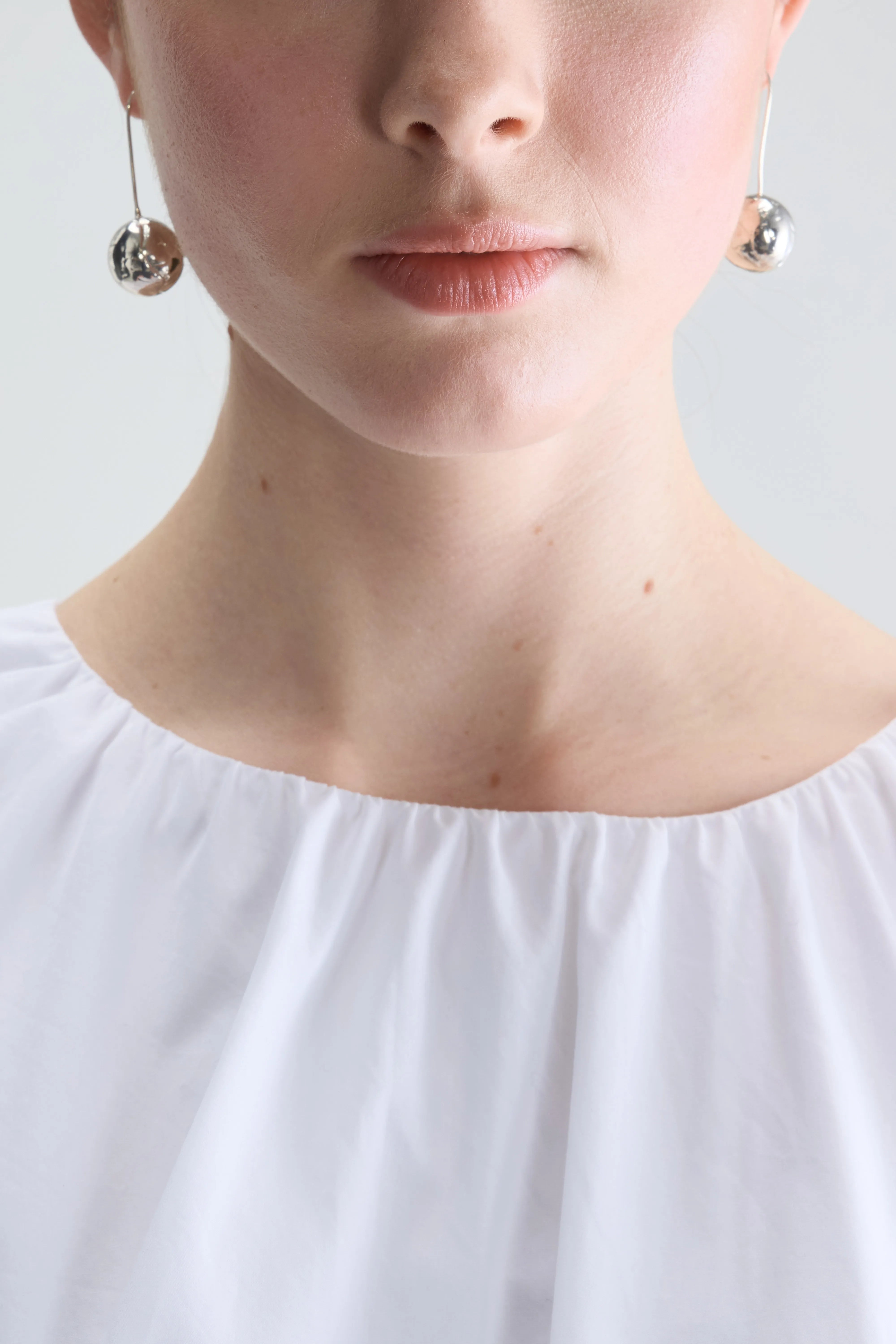 Phae Earrings  (261 / W / SILVER)