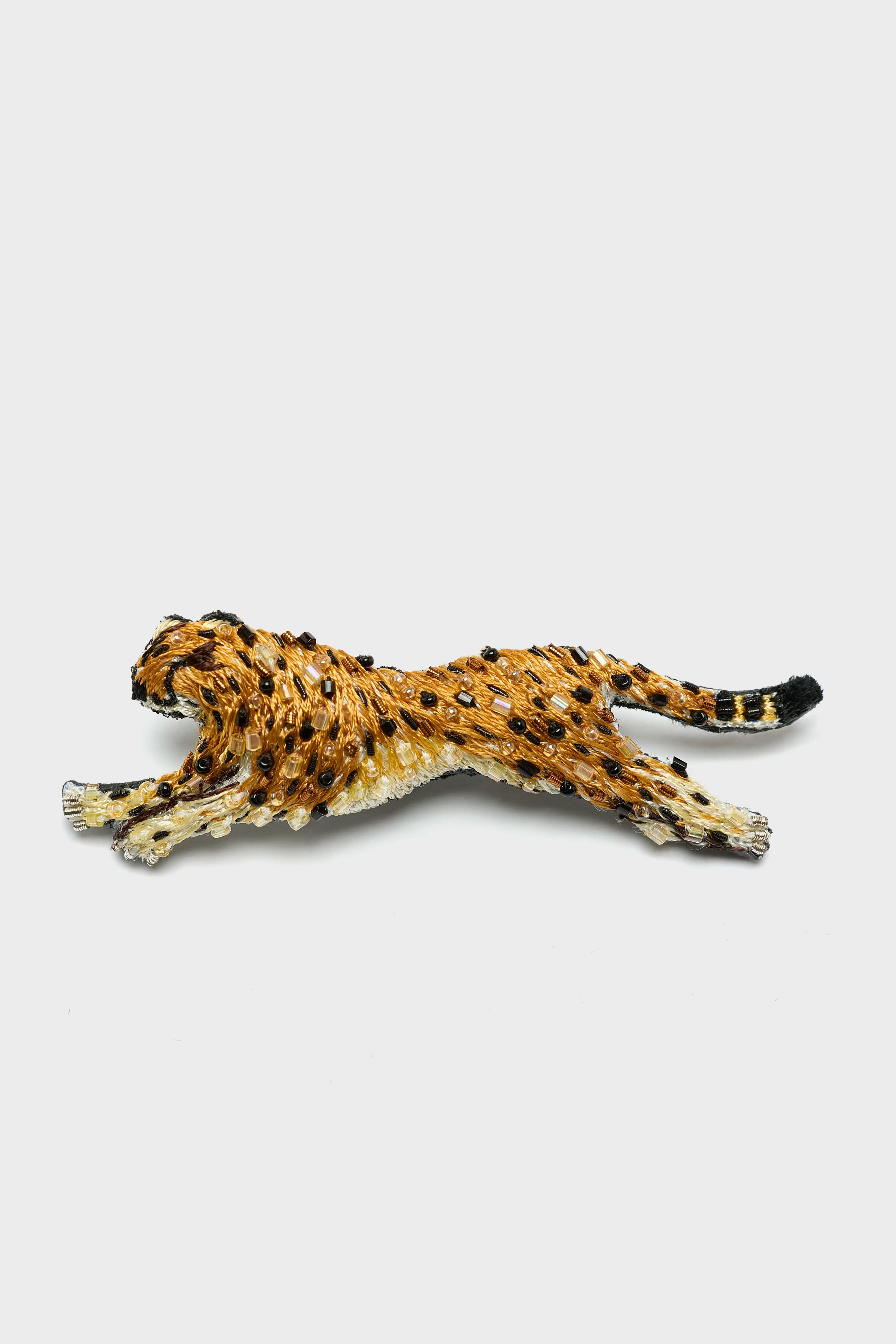 Sprinting Cheetah Brooch  (251 / W / ORANGE)