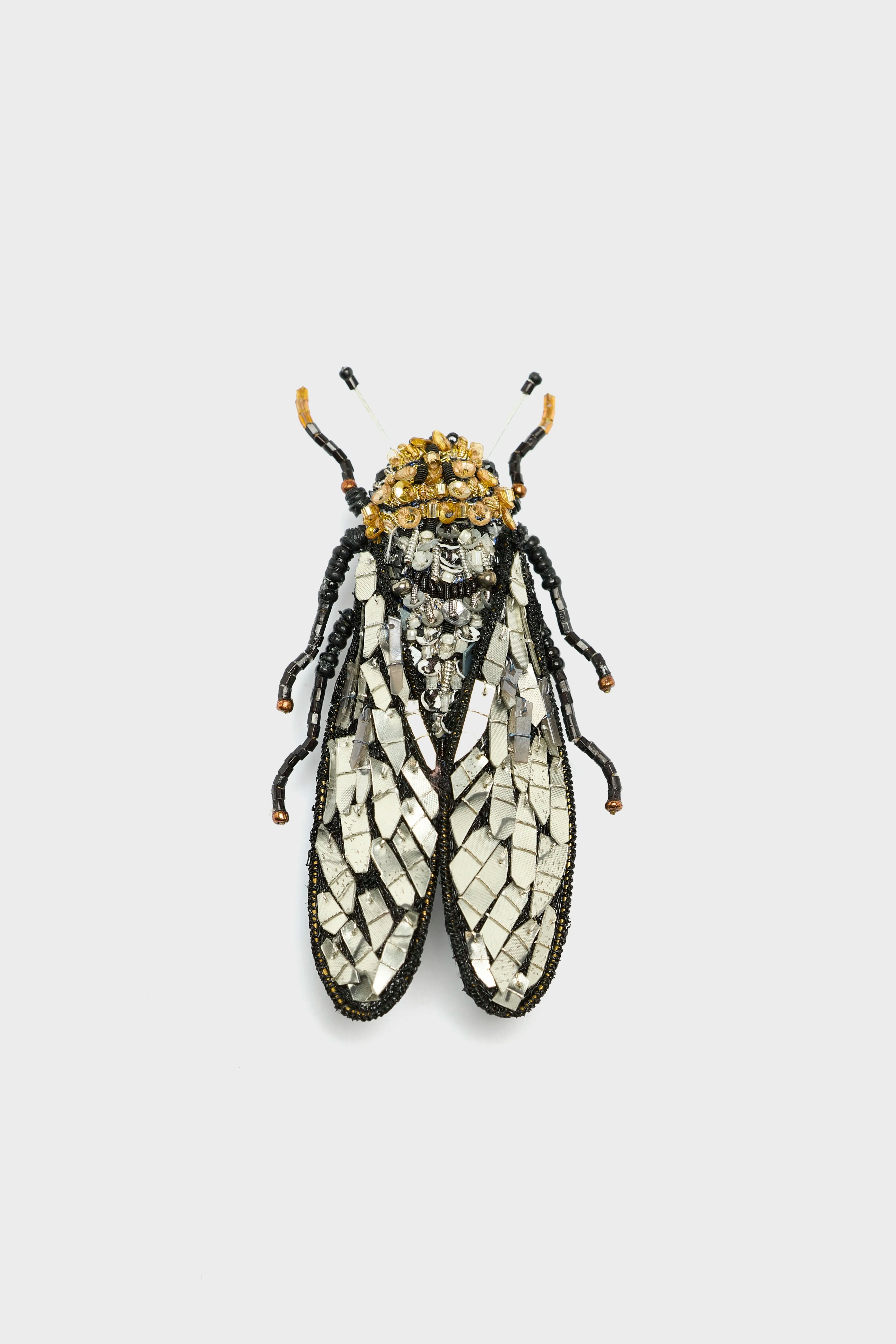 Walker's Cicada Brooch  (251 / W / GREY)