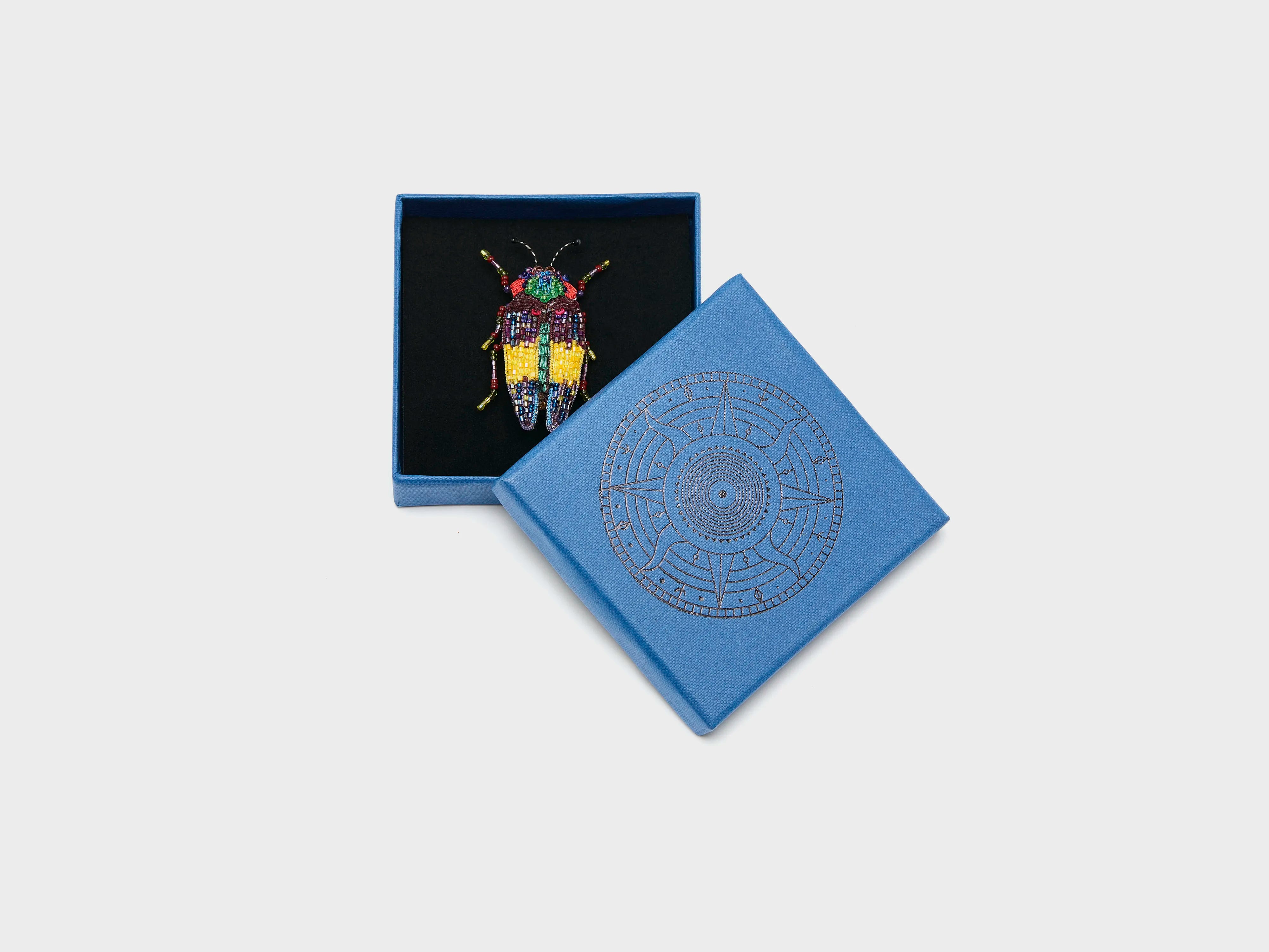 Rebbie's Jewel Beetle Brooch Pin  (261 / W / MULTICOLOR)