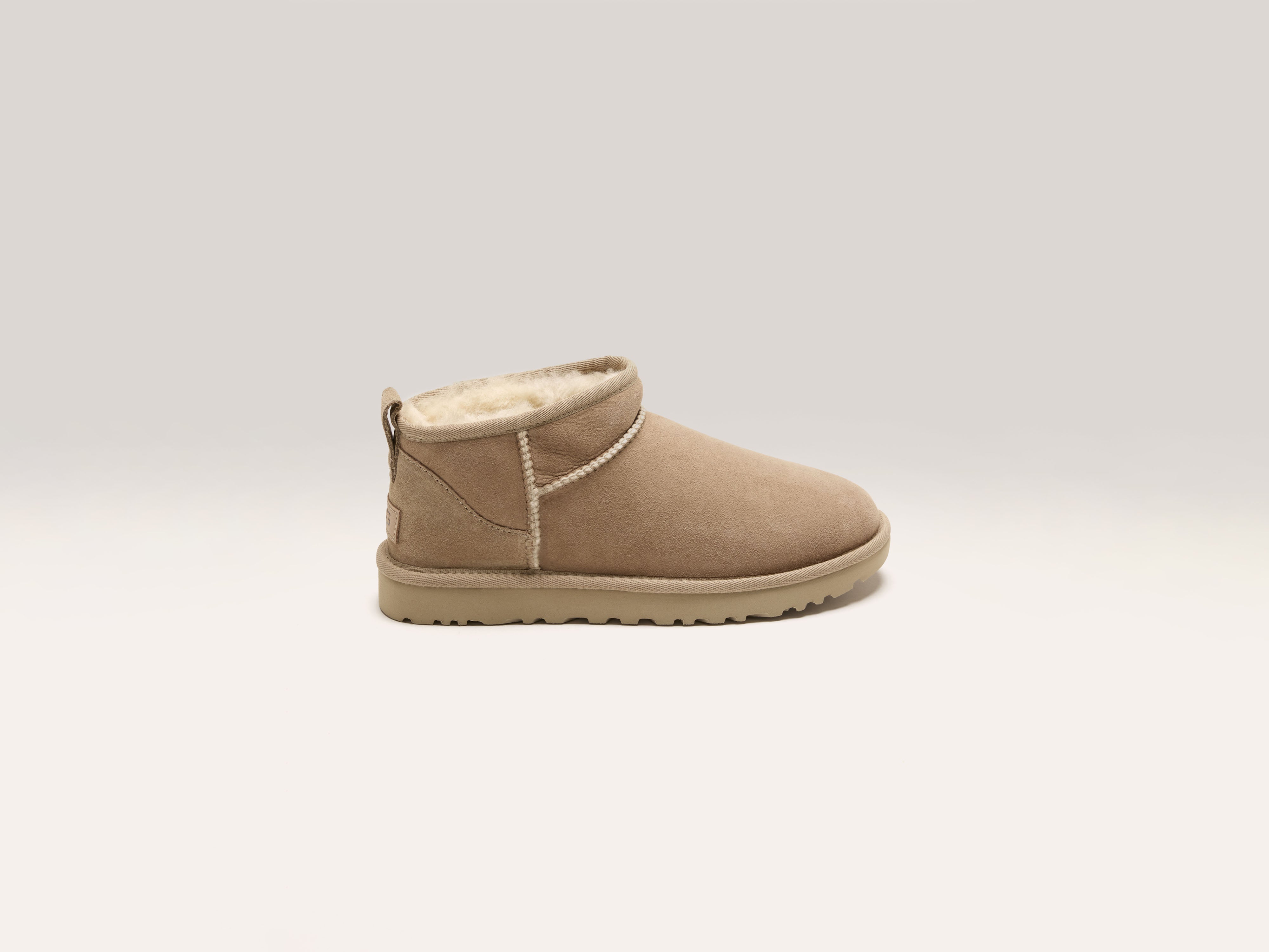 Classic Ultra Mini Boots voor Vrouwen (242 / W / SAND)