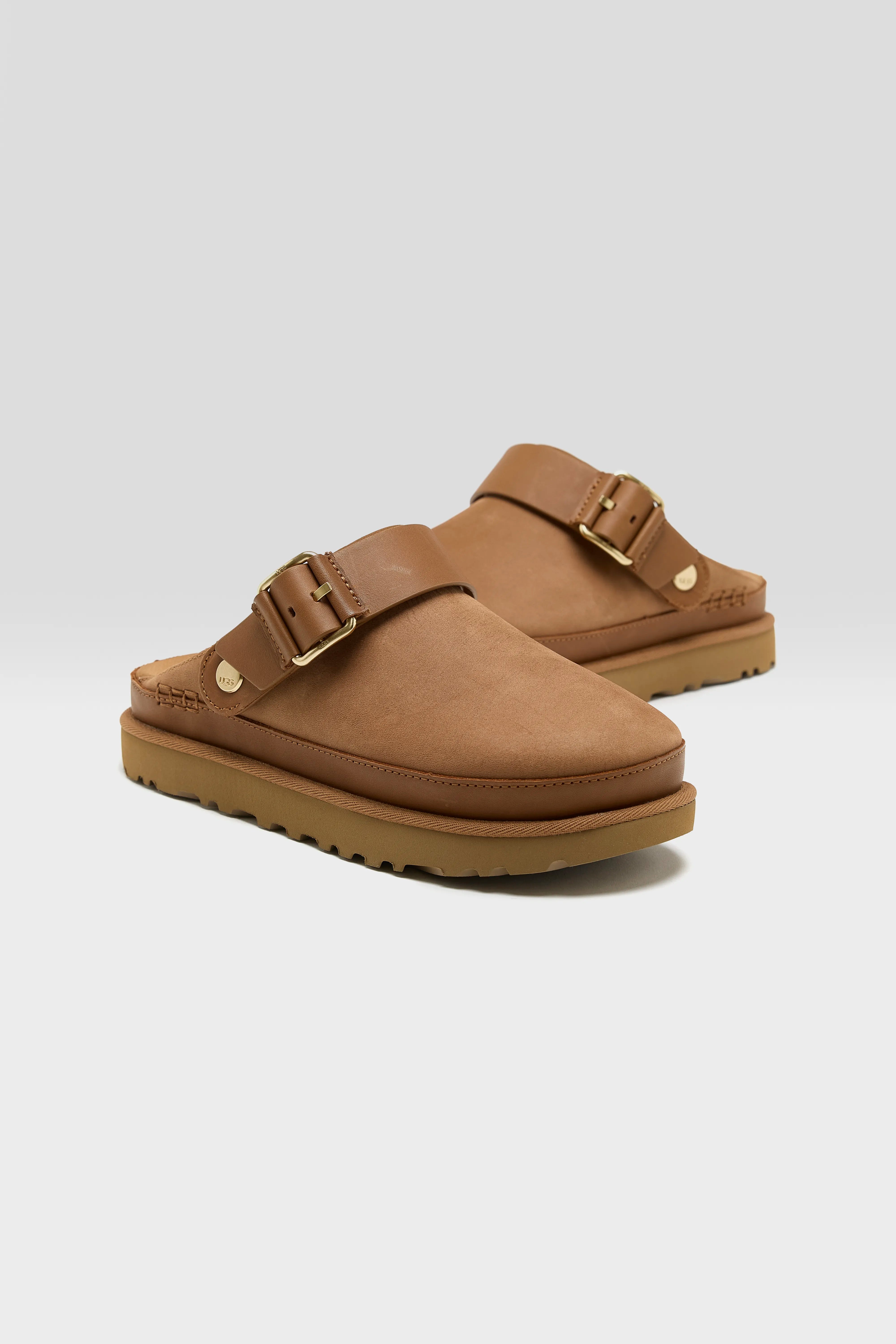 Goldenstar Villa Clogs for Women  (251 / W / CHESTNUT)