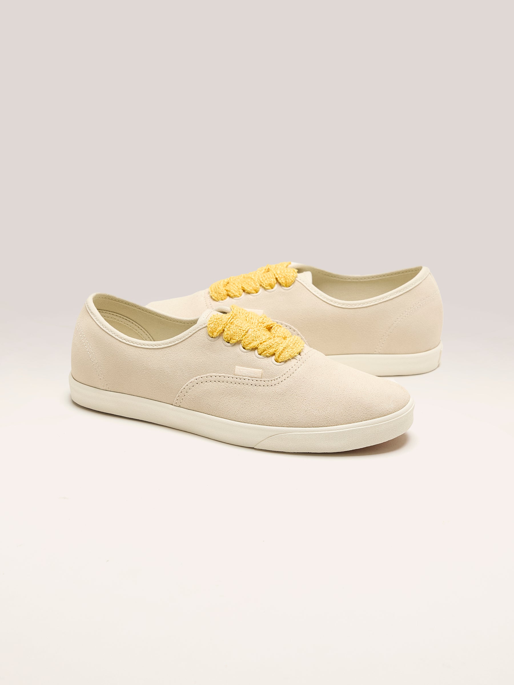 Authentic Lowpro for Women (242 / W / BEIGE)