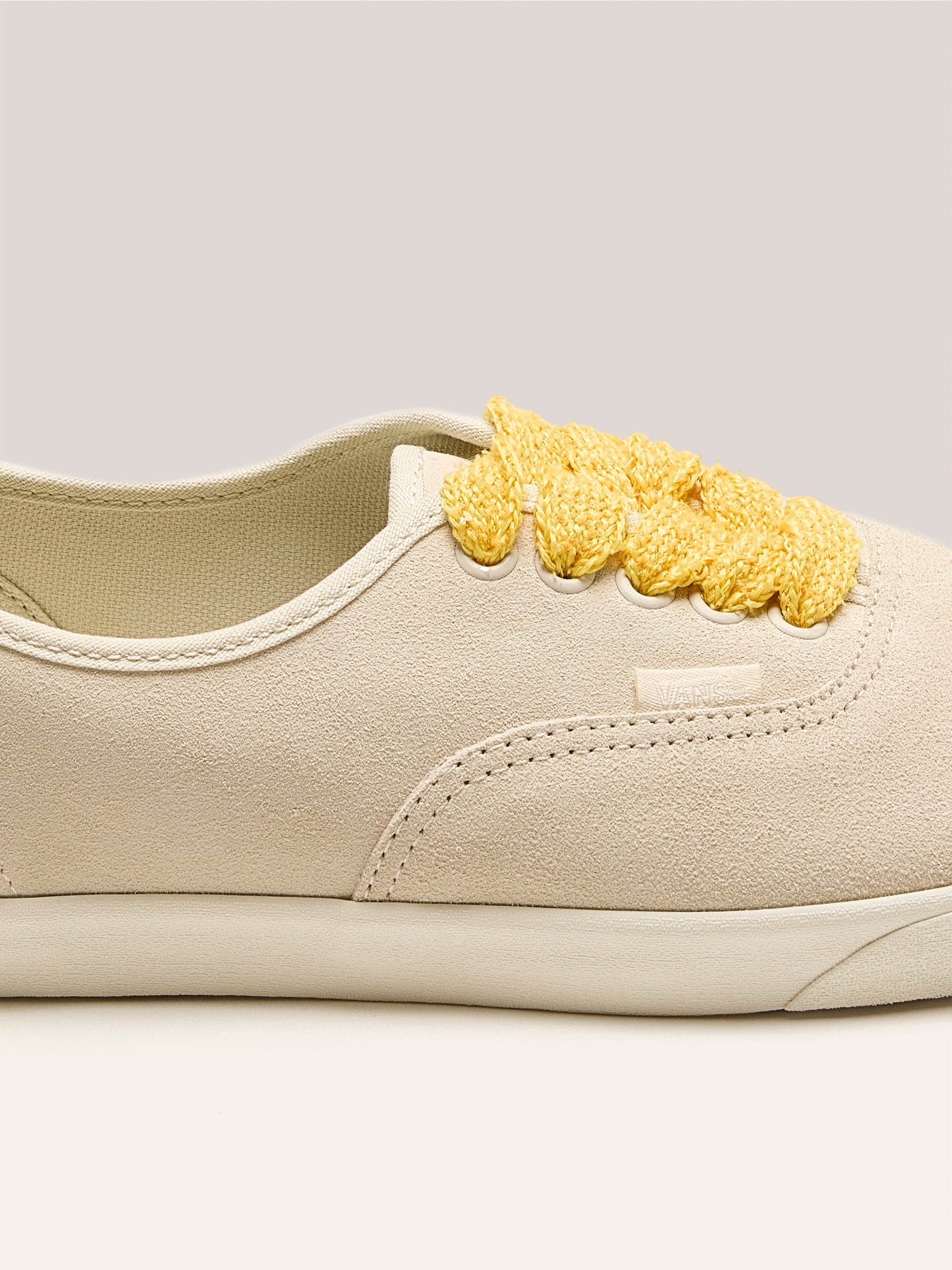 Authentic Lowpro for Women (242 / W / BEIGE)