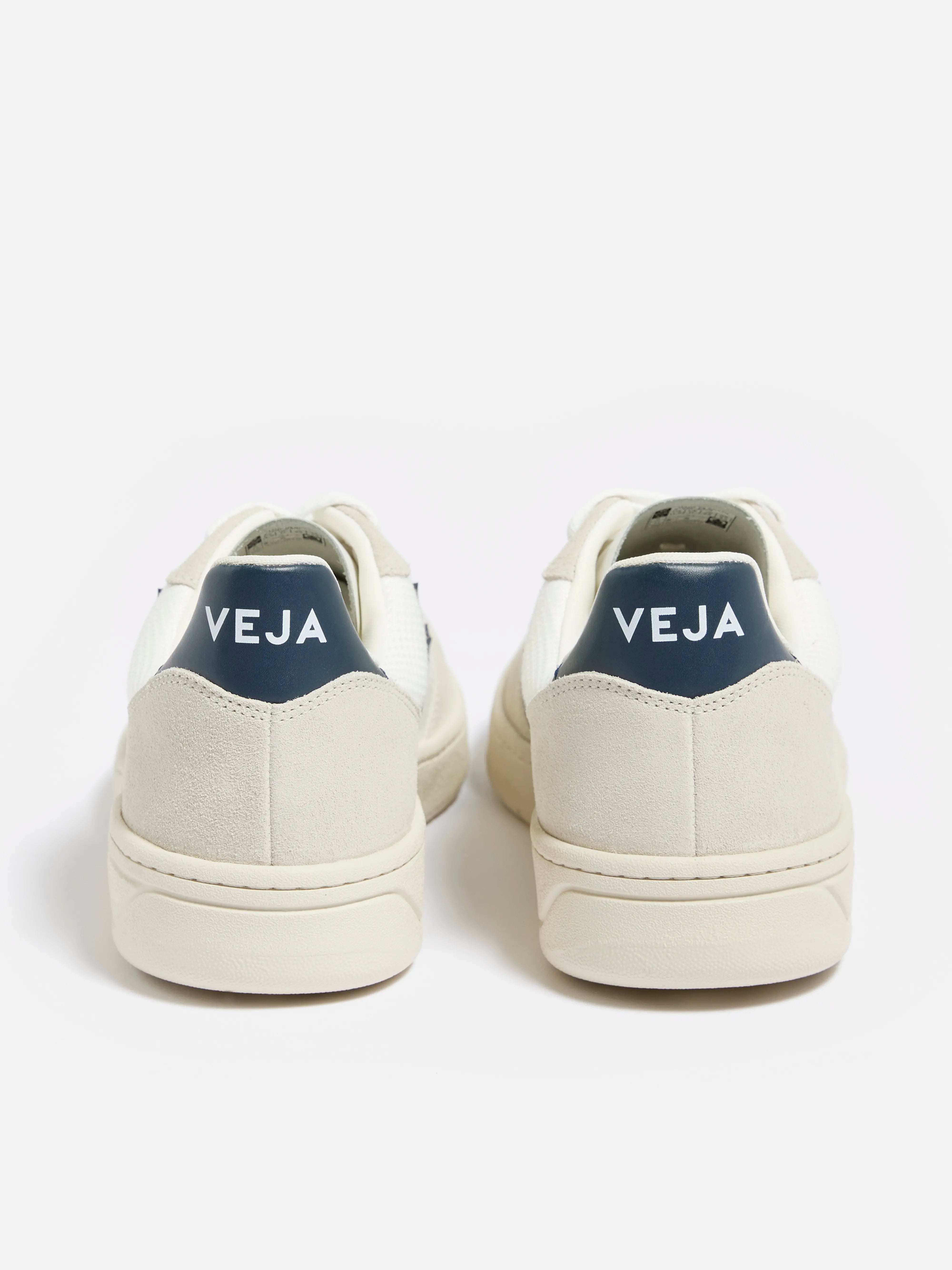 v-10 for men (241 / M / WHITE)