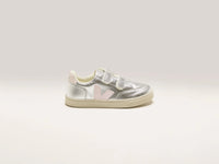 VEJA Small V-12 for Kids 
