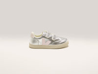 VEJA Small V-12 for Kids 
