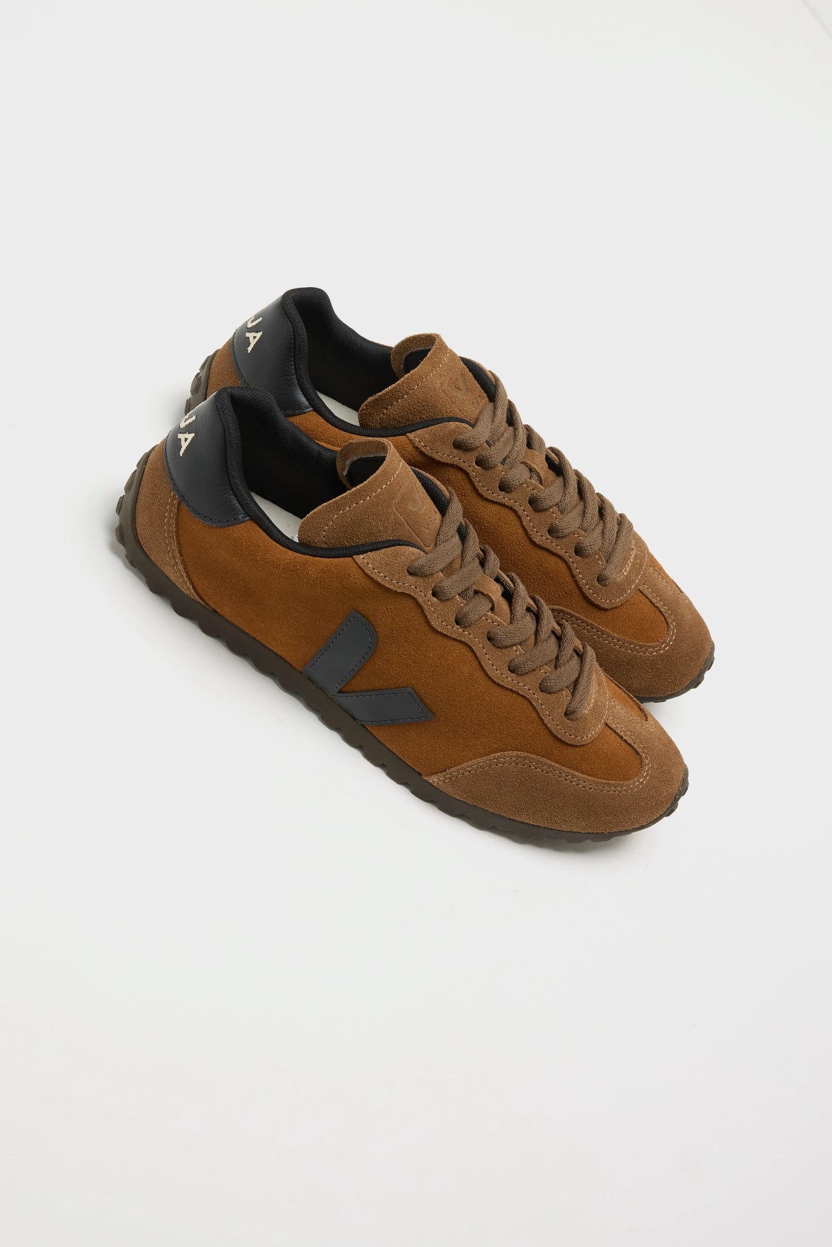 GT for Women (262 / W / CAMEL)
