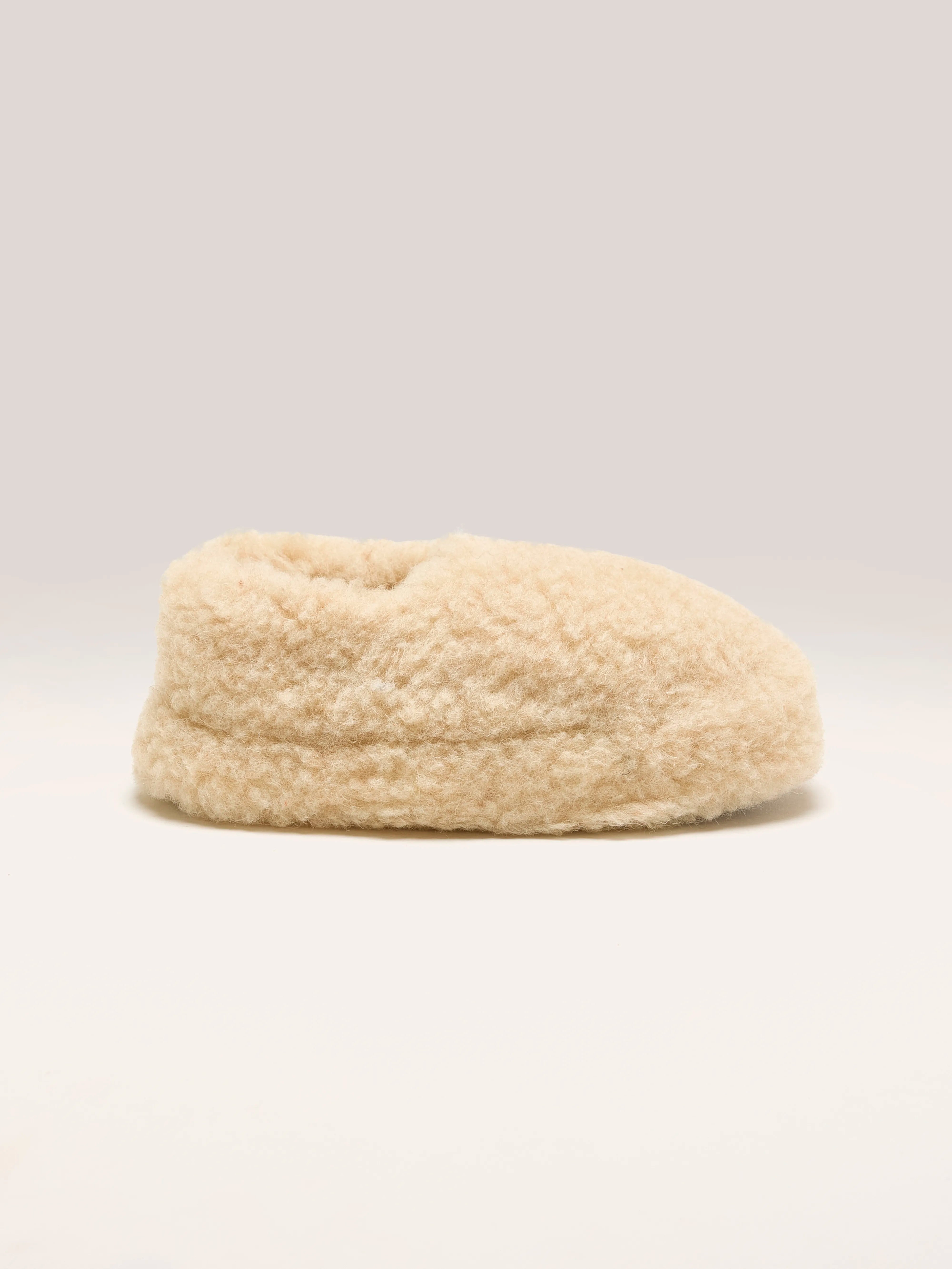 Siberian Slippers (242 / W / BEIGE)